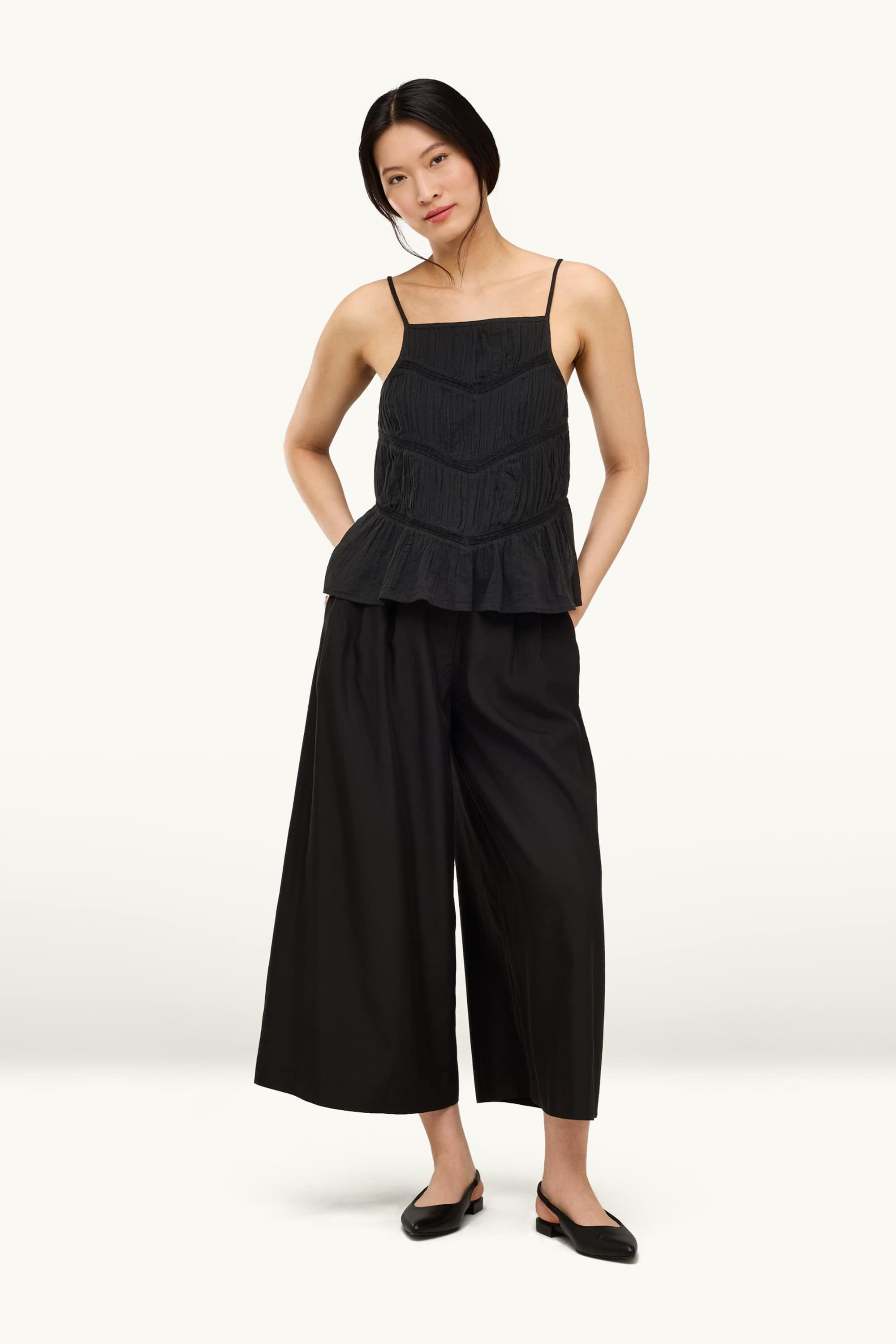 Blouse top - broderie anglaise black
