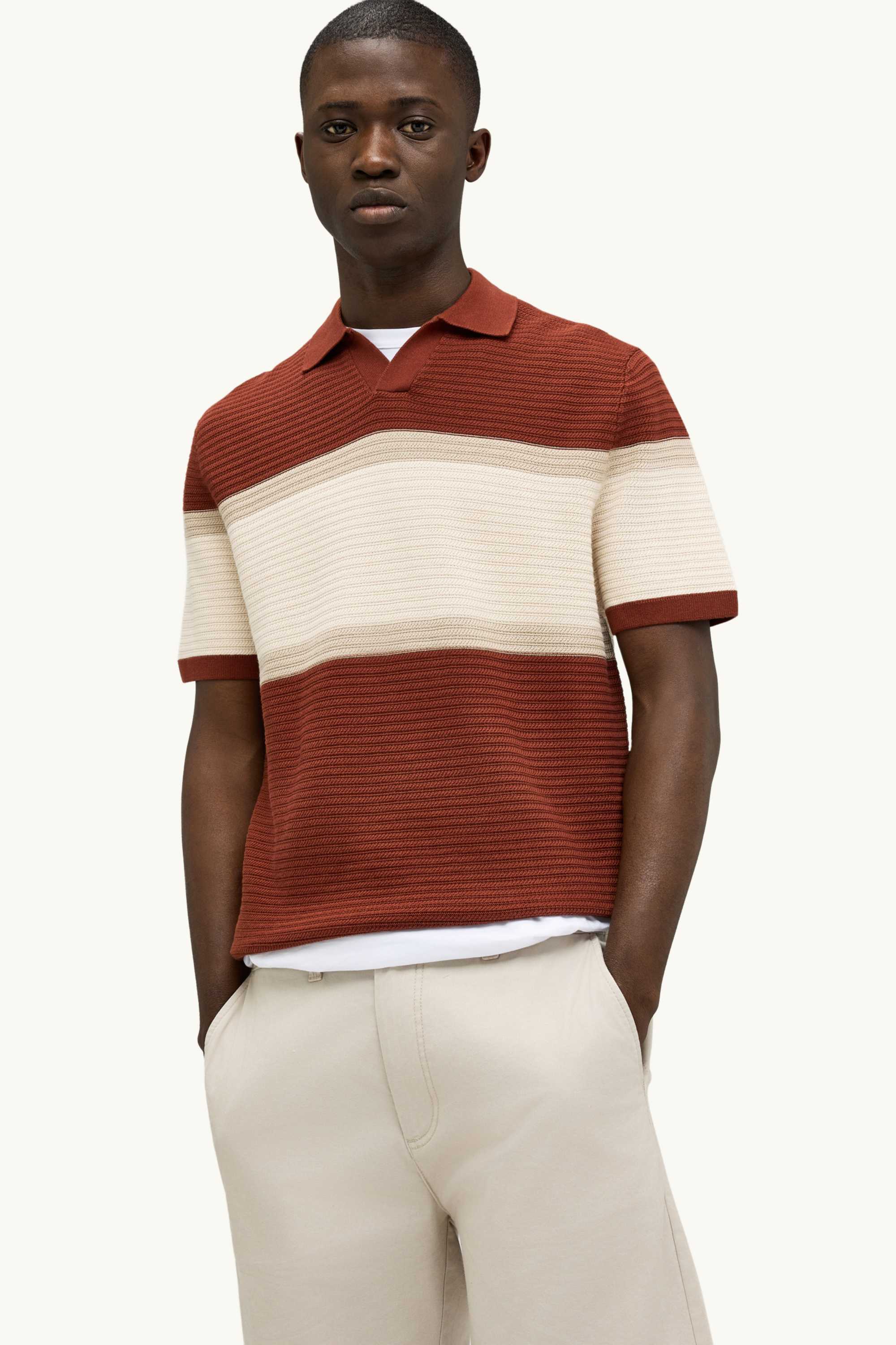 Knitted polo shirt - regular fit - striped - textured dark red