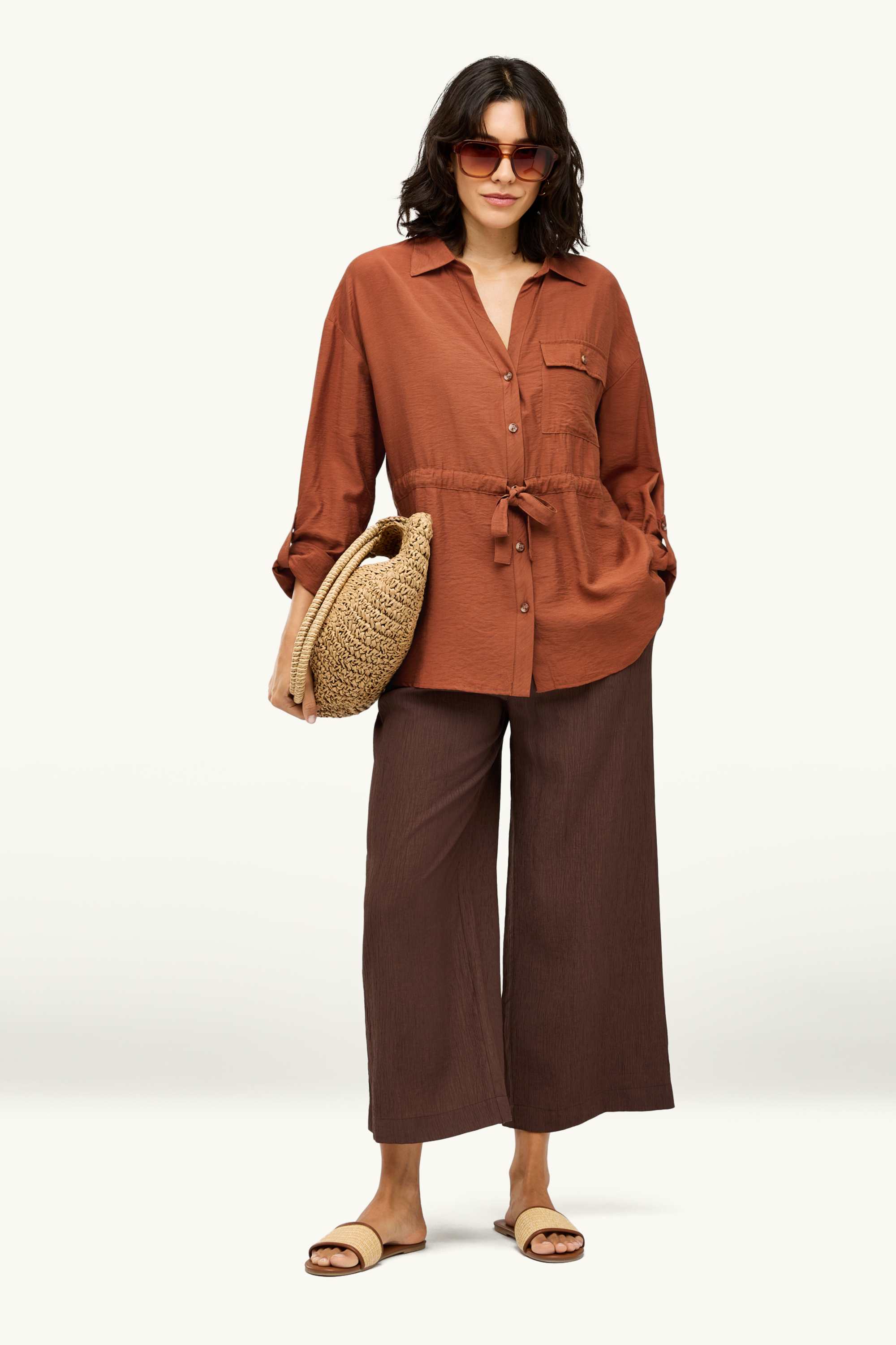 Linen blouse with knot detail and V-neck rust
