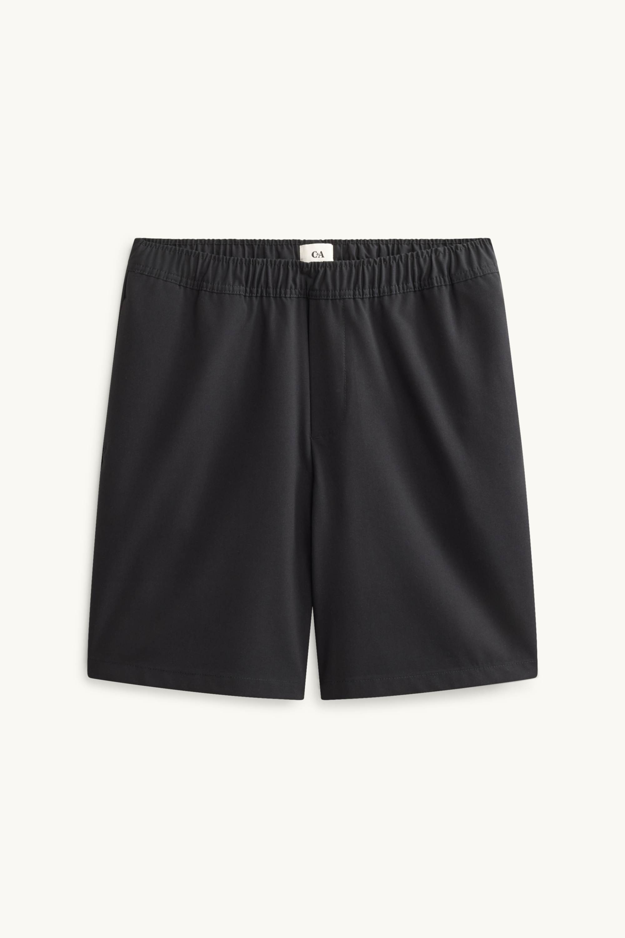 Shorts black