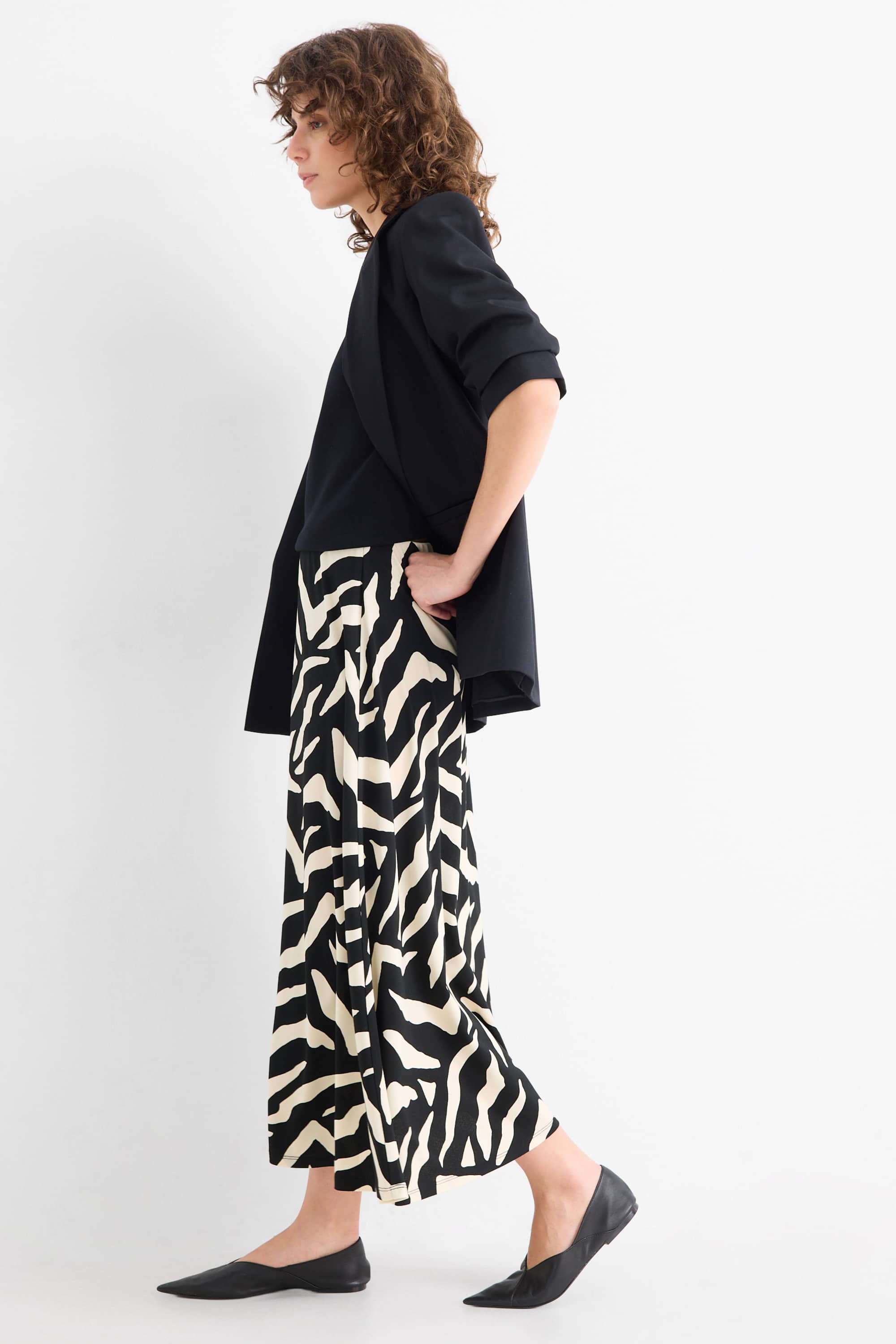 Skirt - patterned black / beige