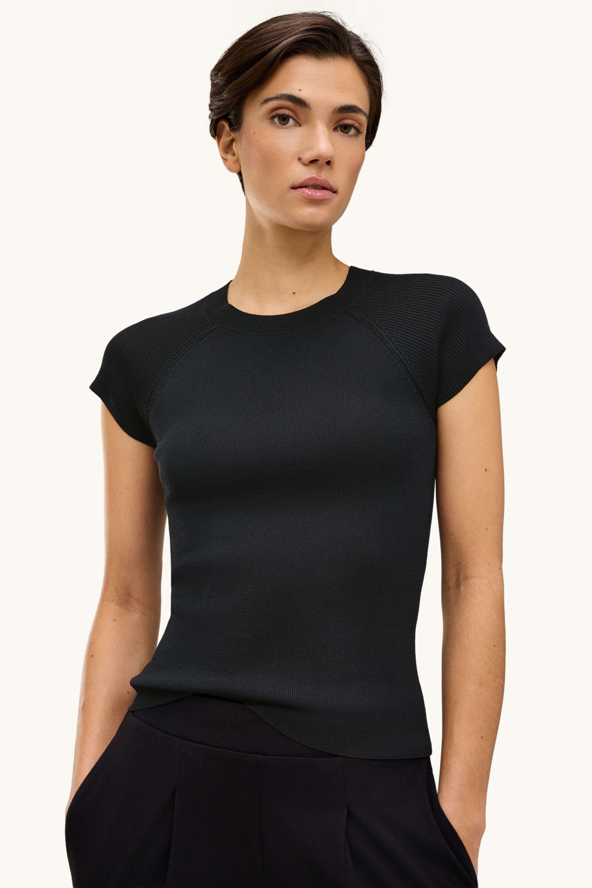 Knitted jumper - short sleeve black