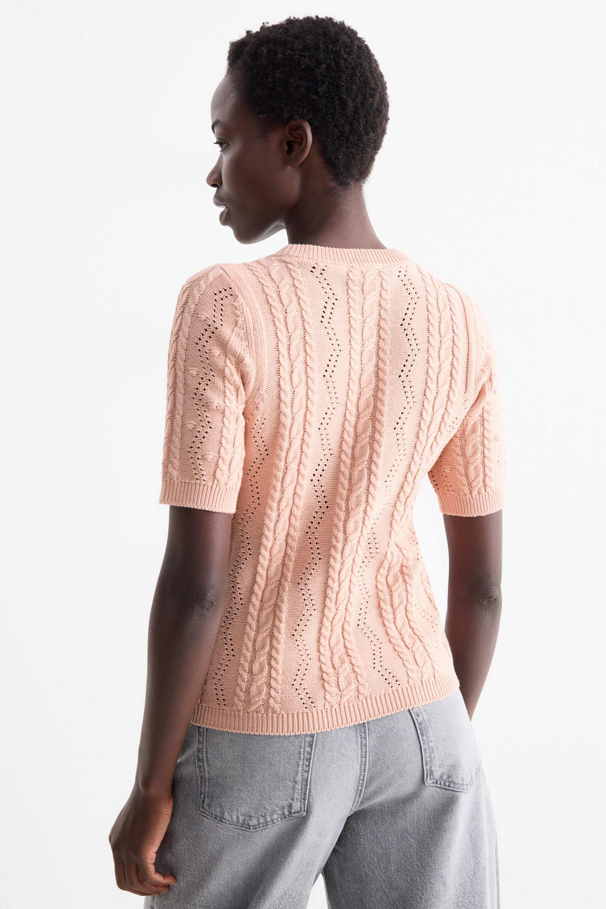 Knitted jumper - short sleeve - cable knit pattern rose