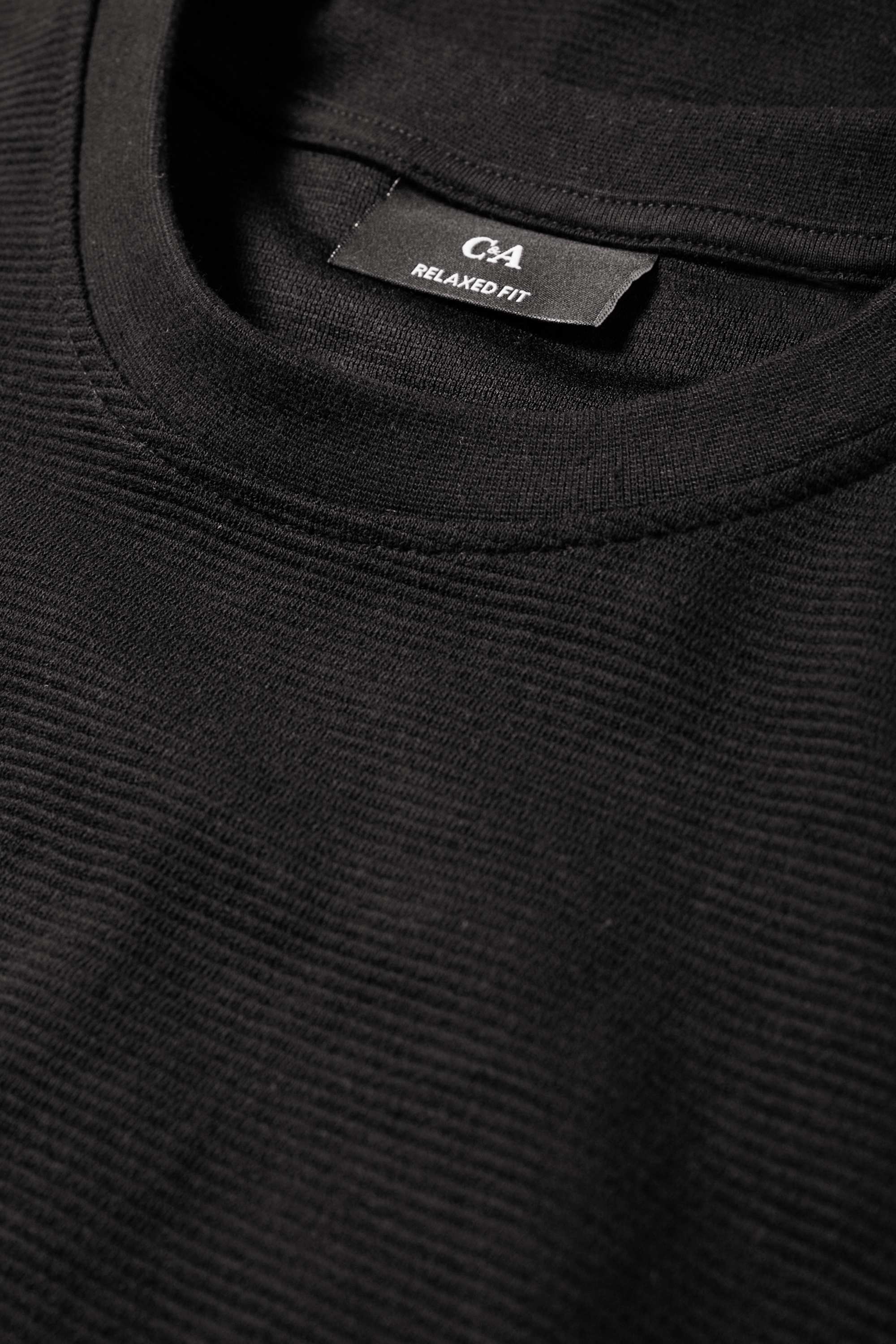 T-shirt - relaxed fit black