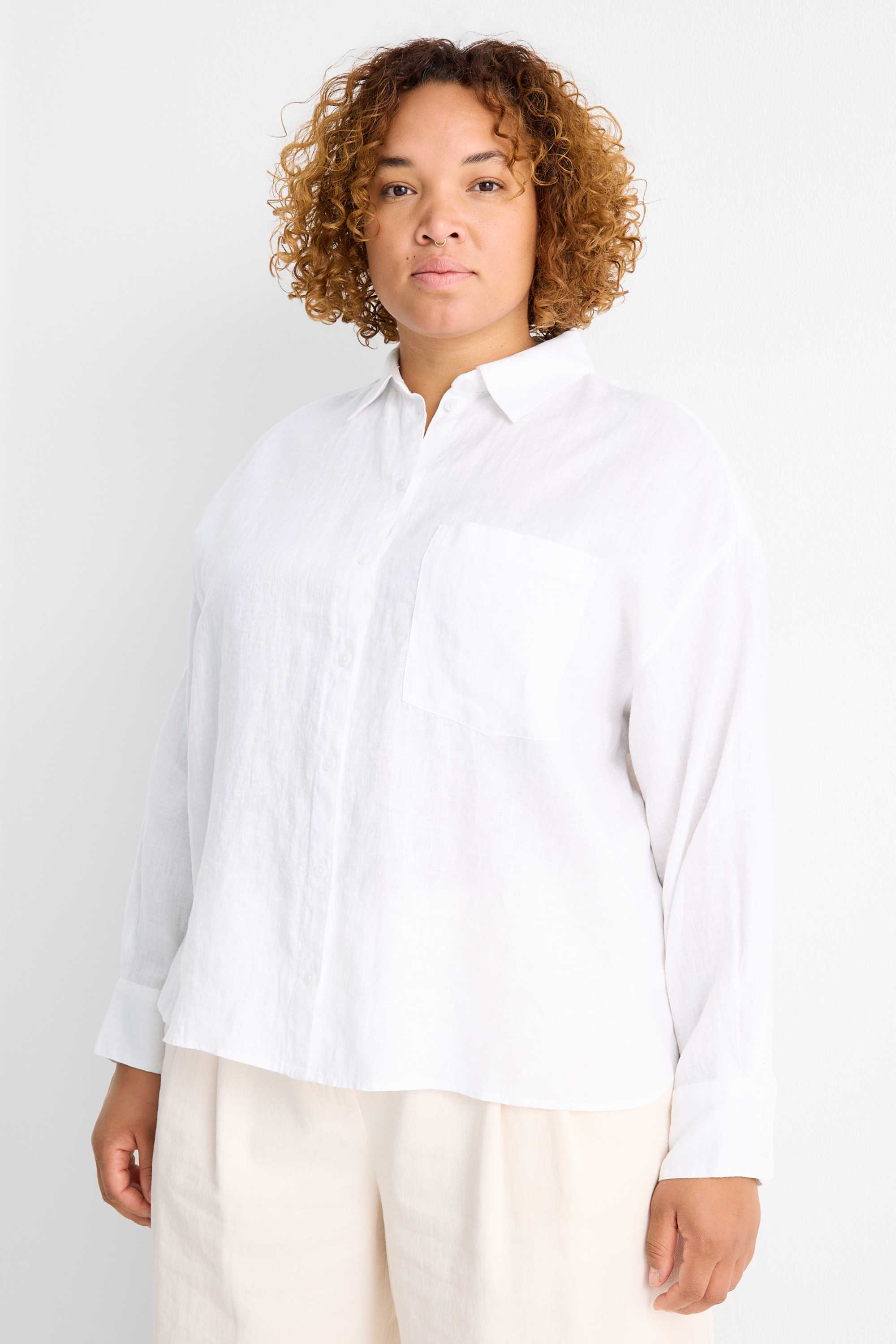 Linen blouse white