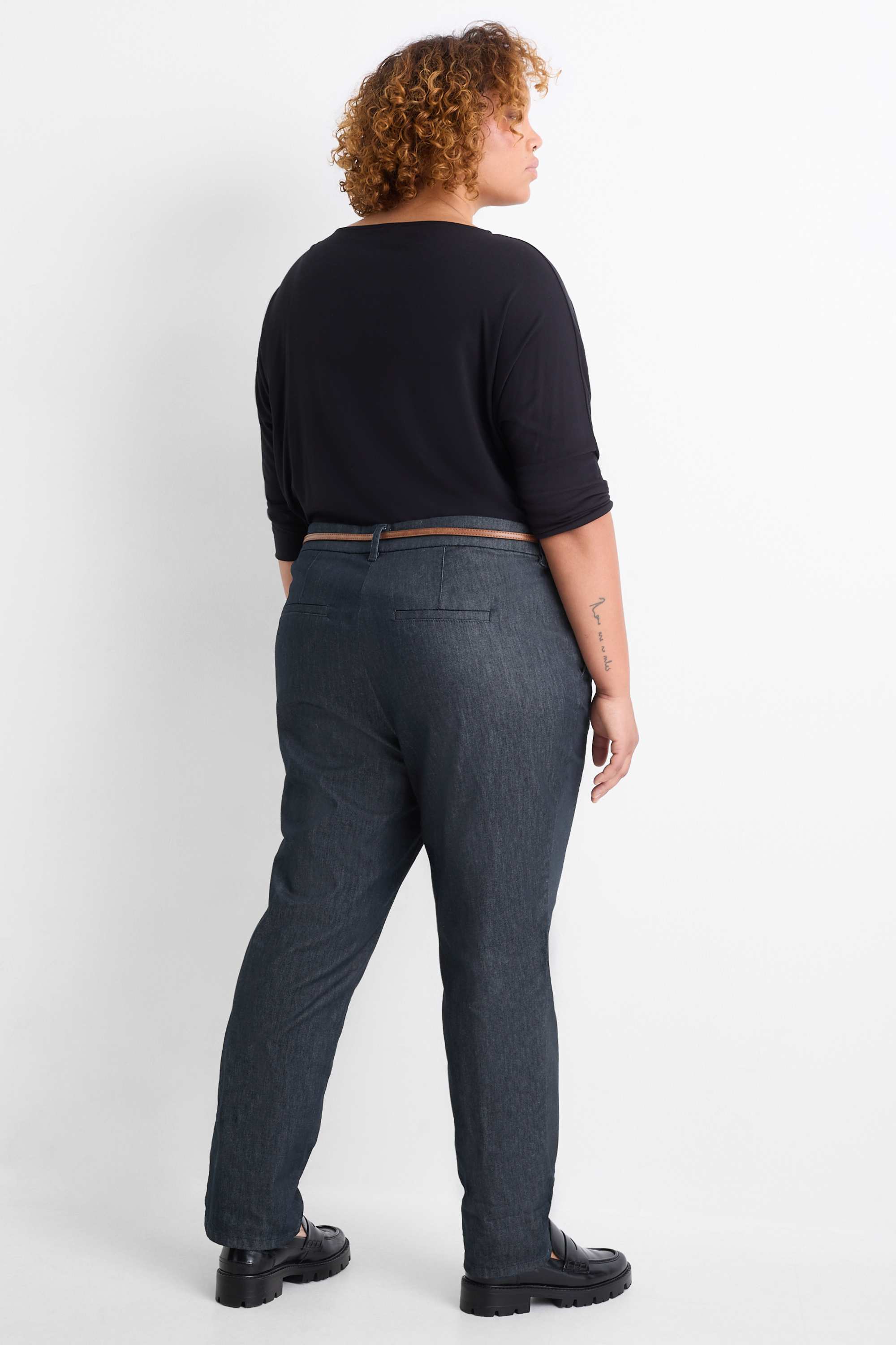 Cloth trousers with belt - mid-rise waist - tapered leg - jeans look dark blue