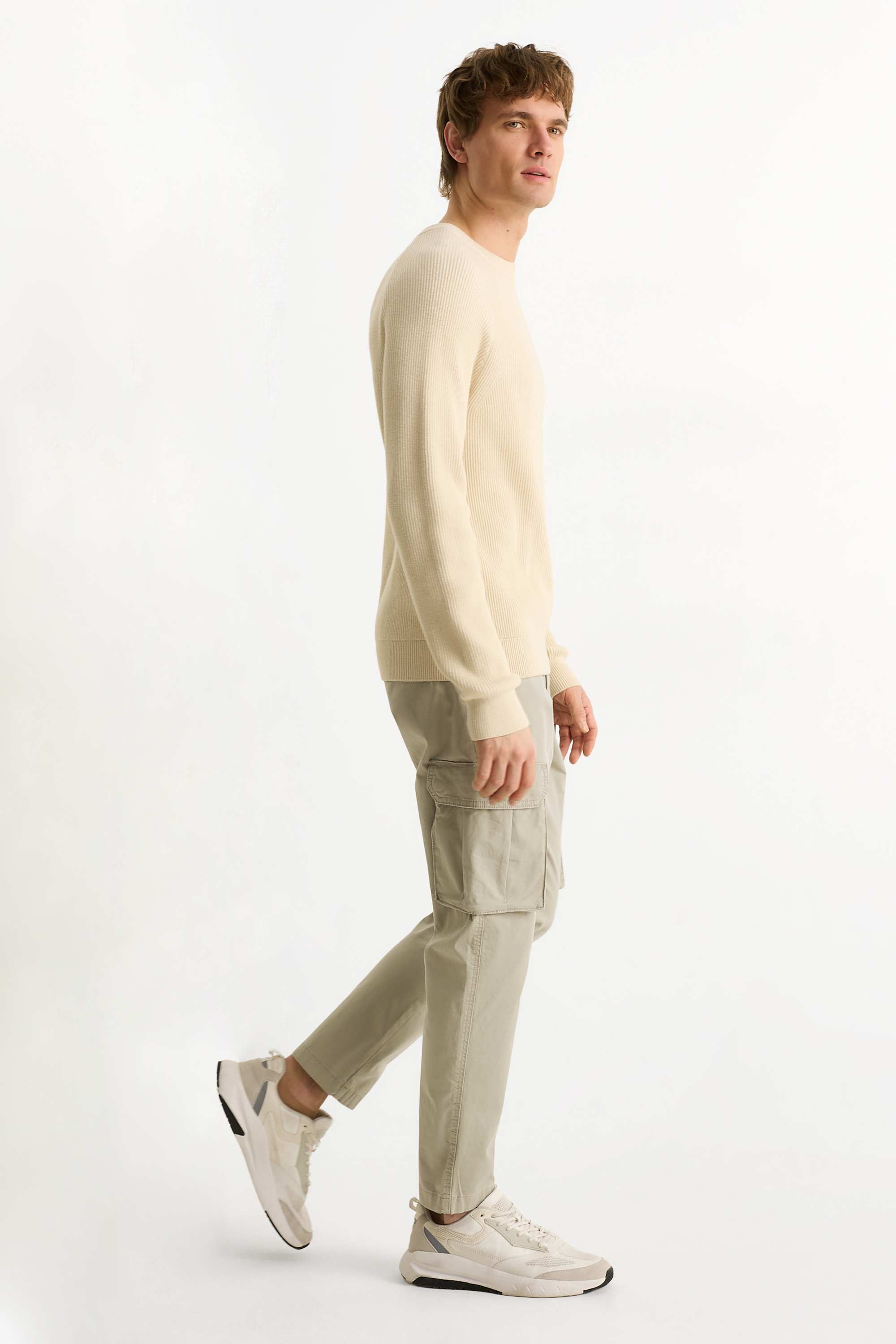 Cargo trousers green