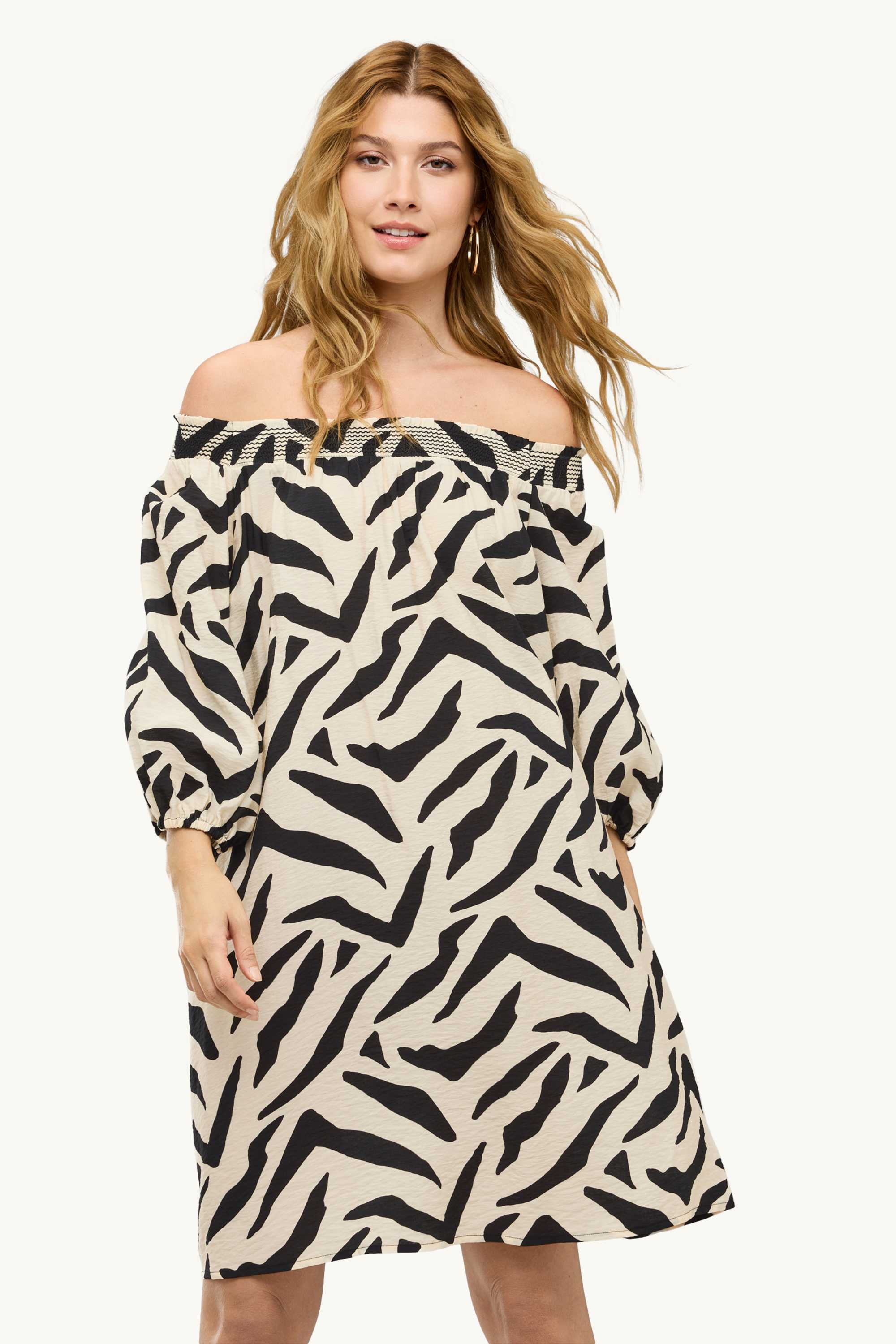 Dress - patterned black / beige