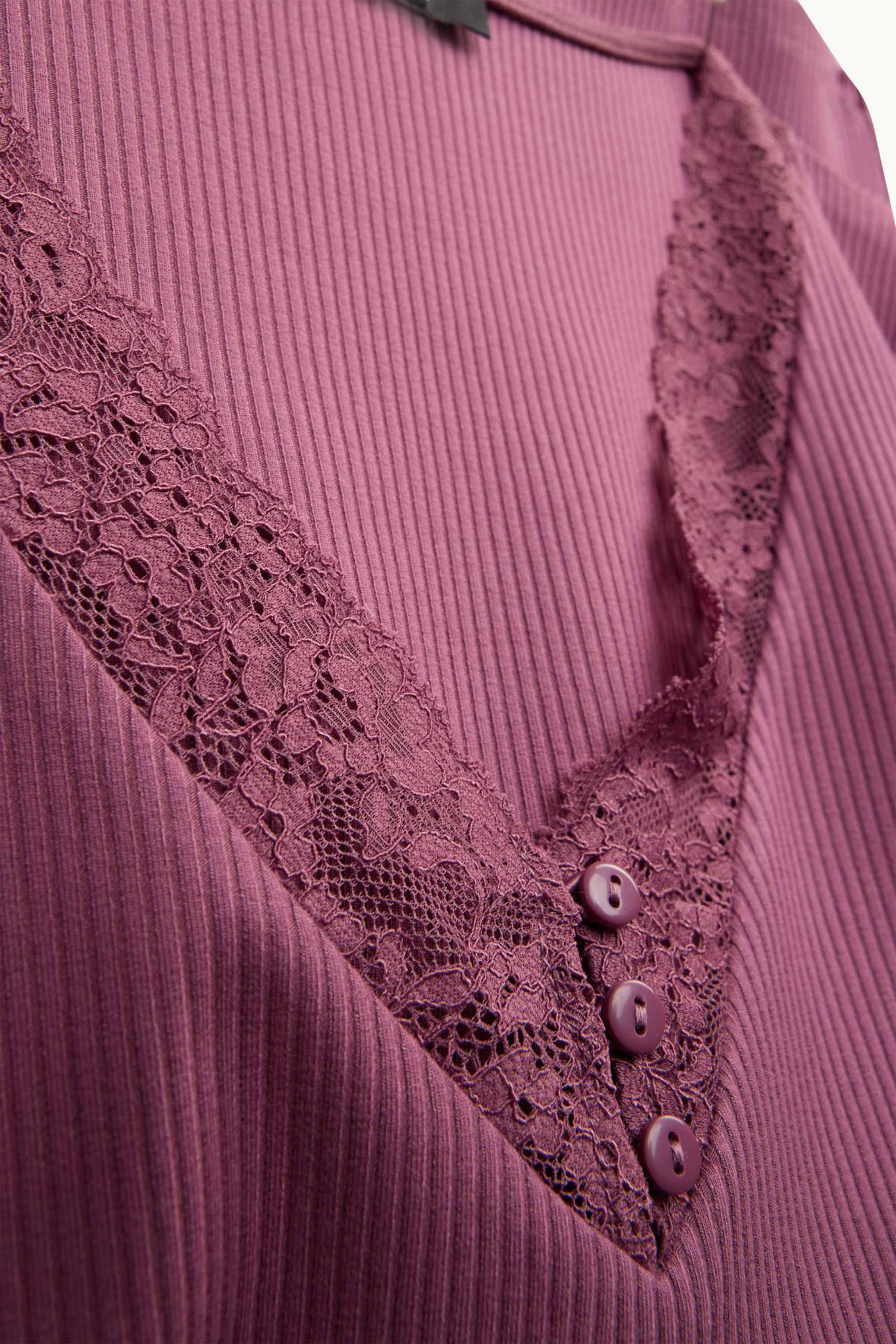 V-neck T-shirt - regular fit - ribbed purple