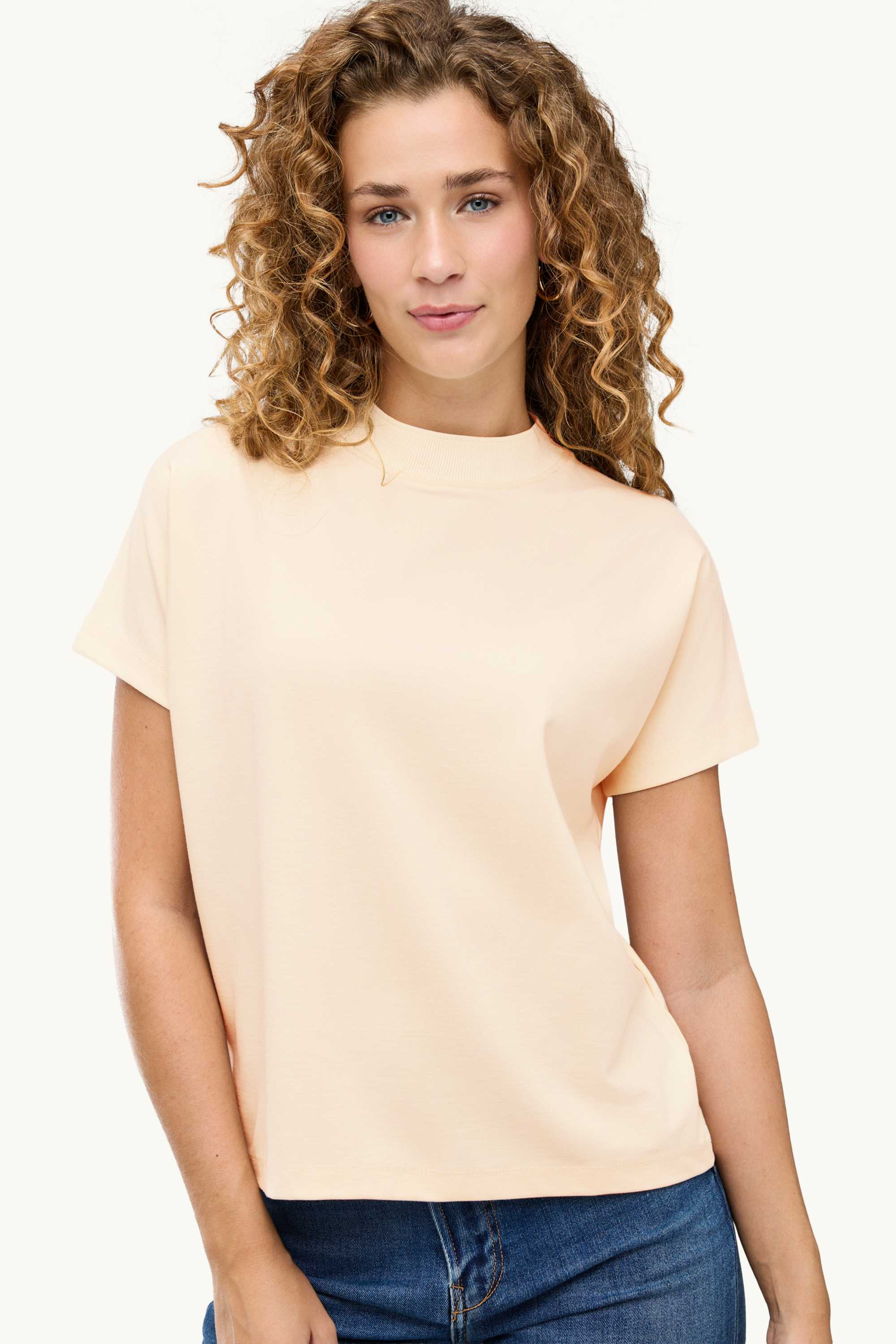 T-shirt - regular fit cremewhite