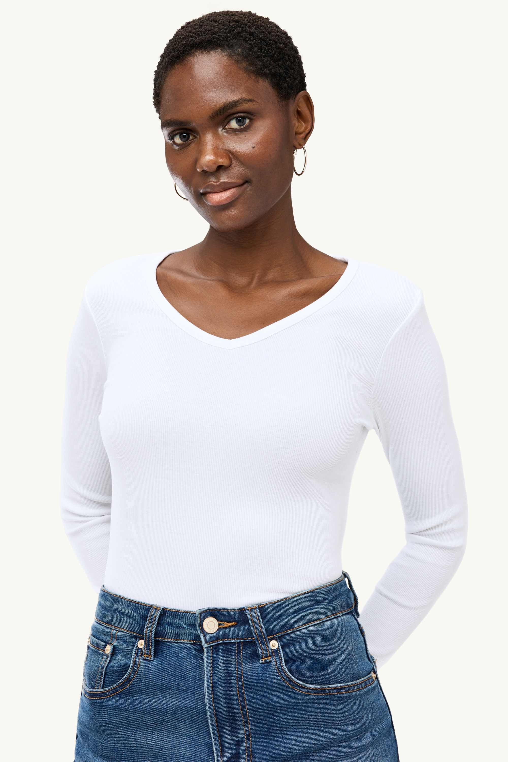 Long sleeve top with V-neck - slim fit white
