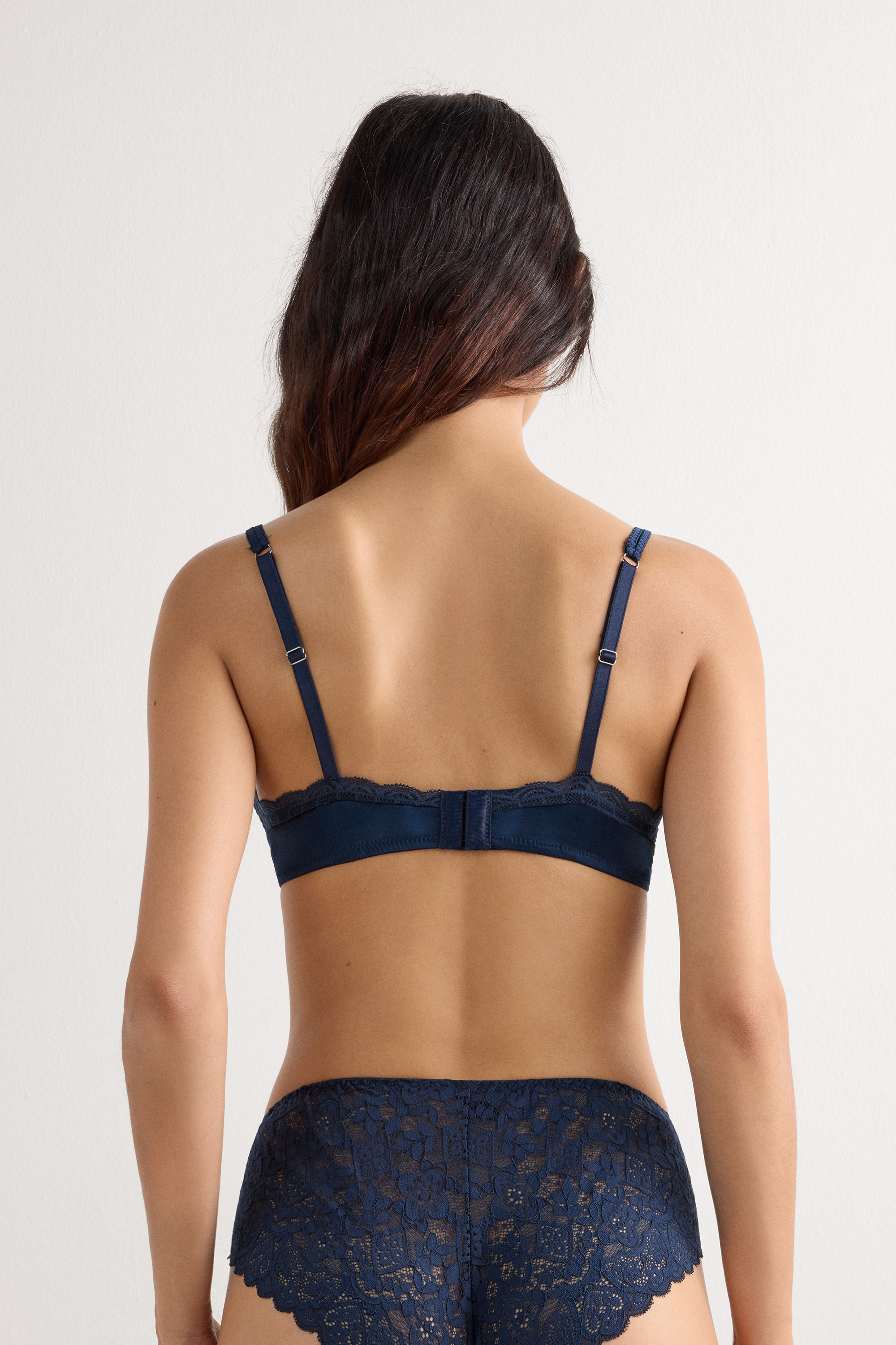 Tiziana Wireless Plunge Triangle Bra in Silk and Lace
