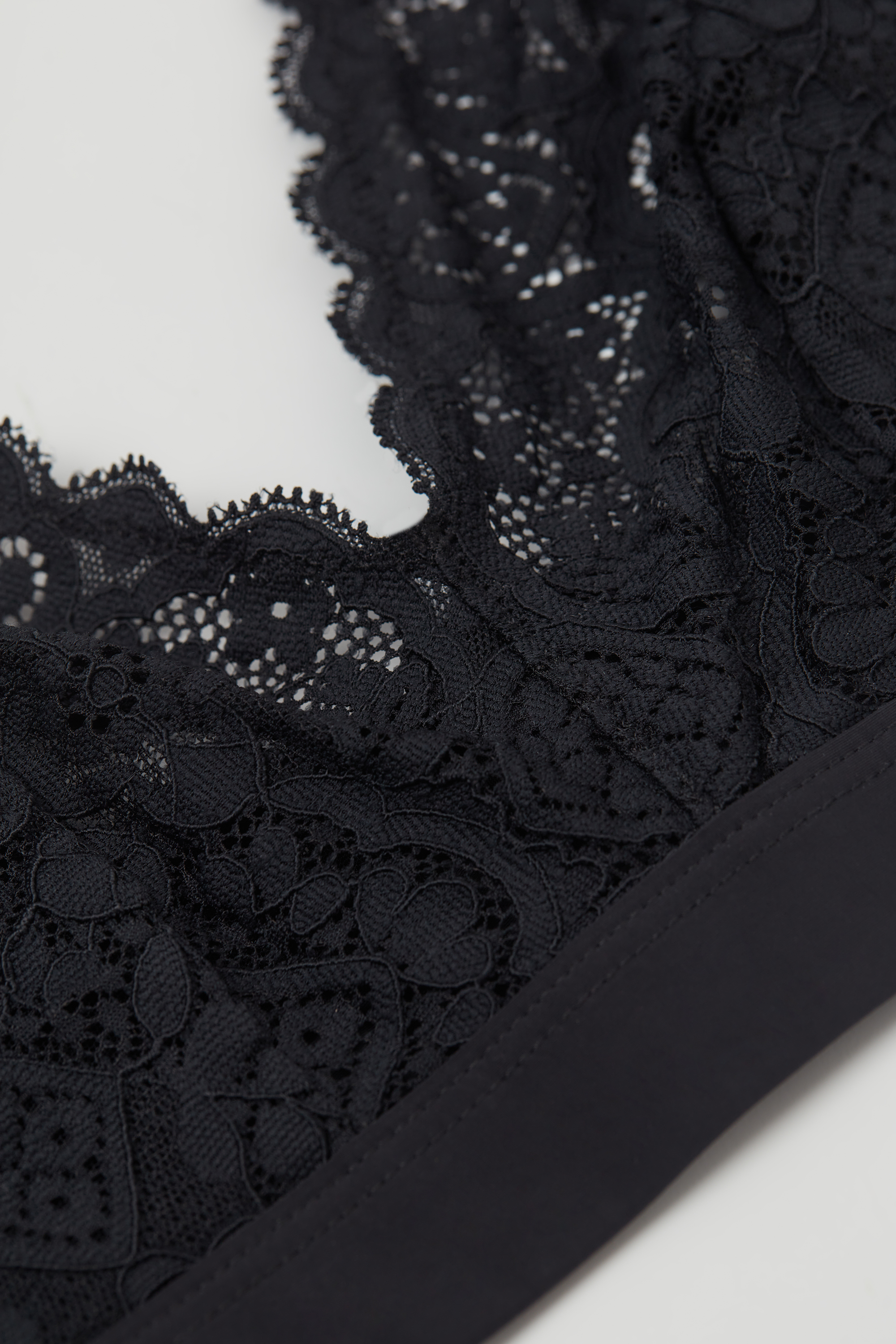 Lara Lace Triangle Bra