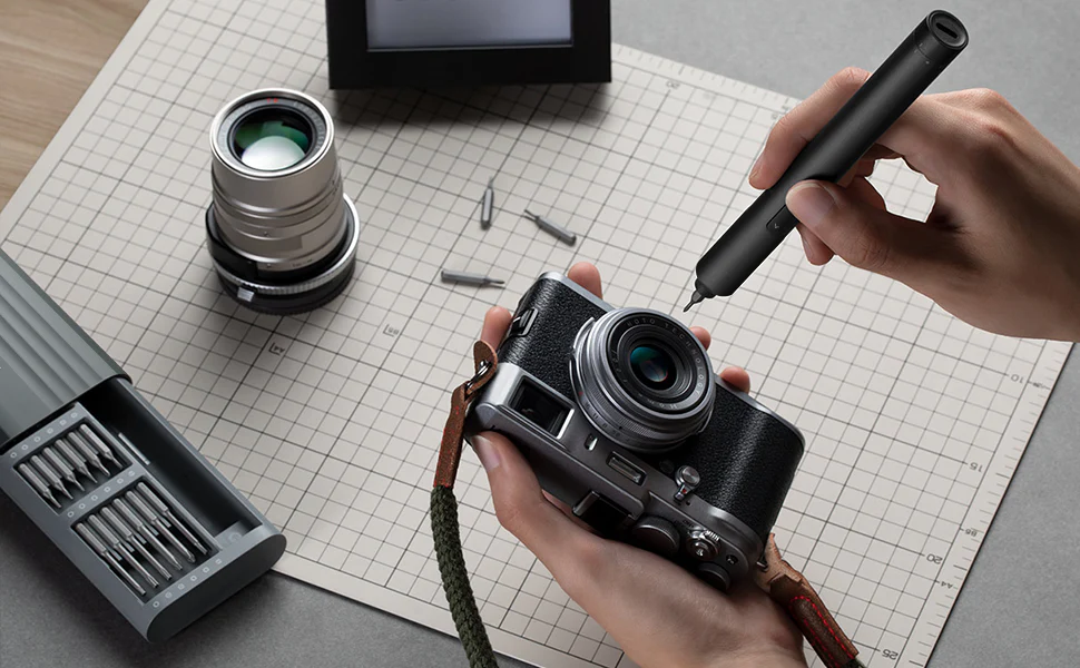 It Equipped with a 350mAh lithium-ion battery. the portable screwdriver can work continuously for up to 2 hours. In addition. it can tighten a total of 400 screws. USB-C port is convenient for you to charge at any time.