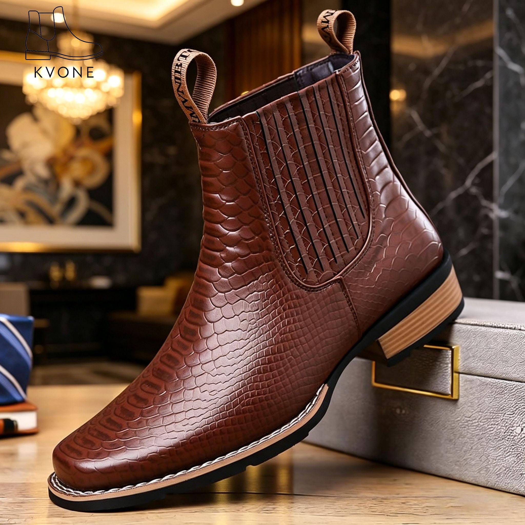 Men’s retro embossed crocodile Chelsea boots with wooden heel—business casual shoes suitable for all seasons, made from embossed crocodile leather; summer square-toe Chelsea boots and Western cowboy boots. Lightweight boots,botas para hombre