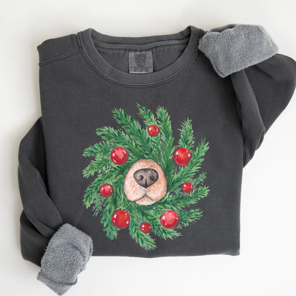 Comfort Color Cute Dog Nose Christmas Wreath T-shirt/Sweatshirt-Magmoo