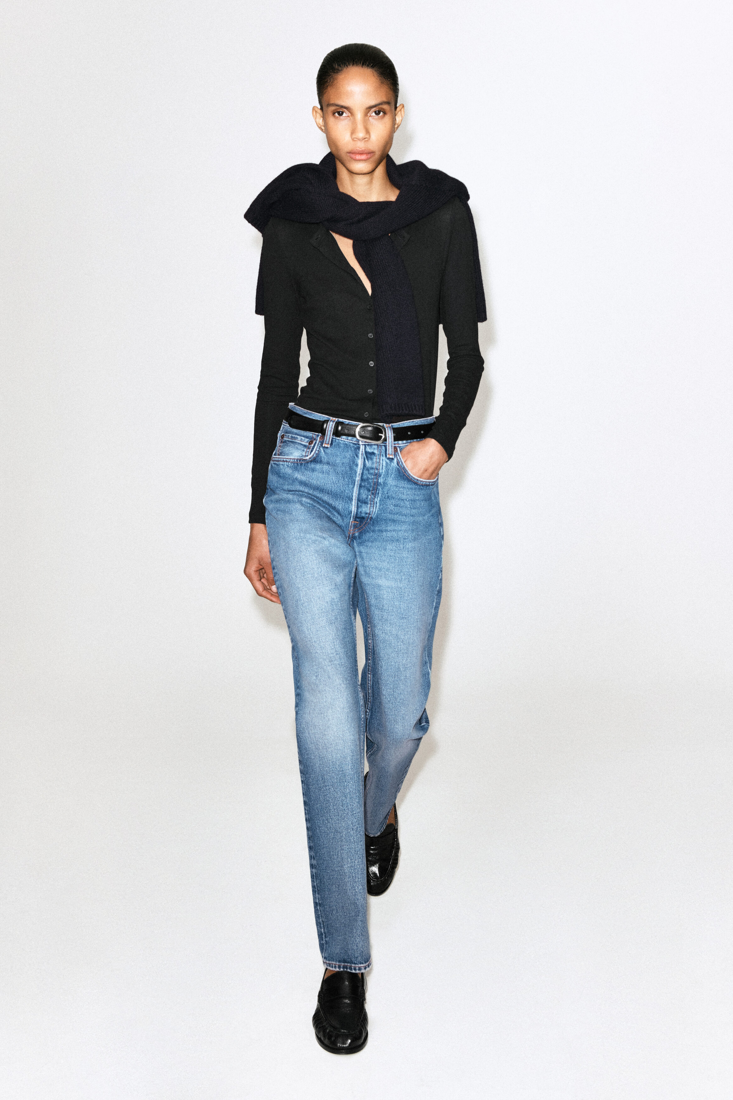PIPELINE SLIM-LEG JEANS - BLUE