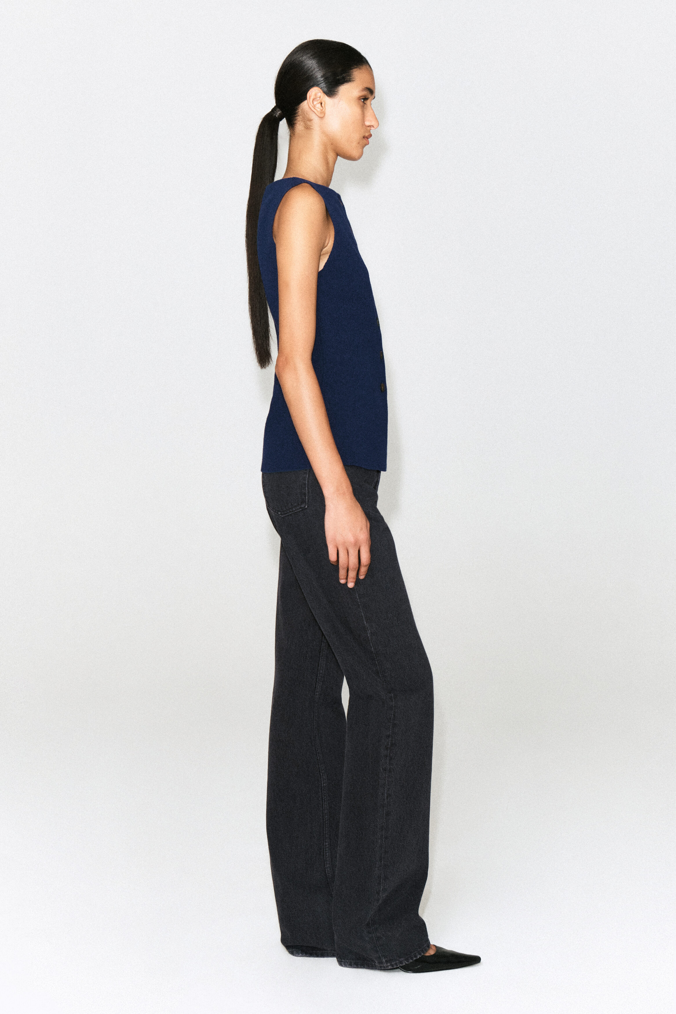 COTTON-BLEND CREPE VEST - NAVY