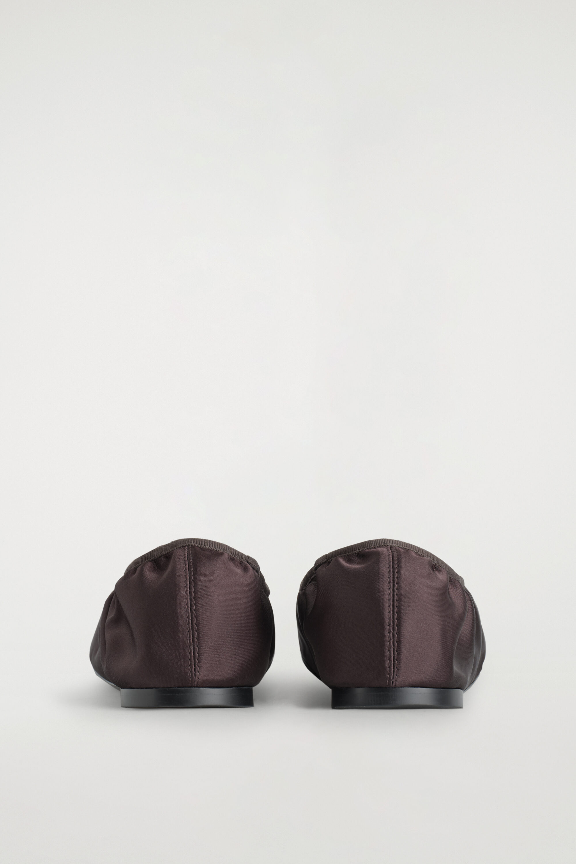 SATIN BALLET FLATS - CHOCOLATE