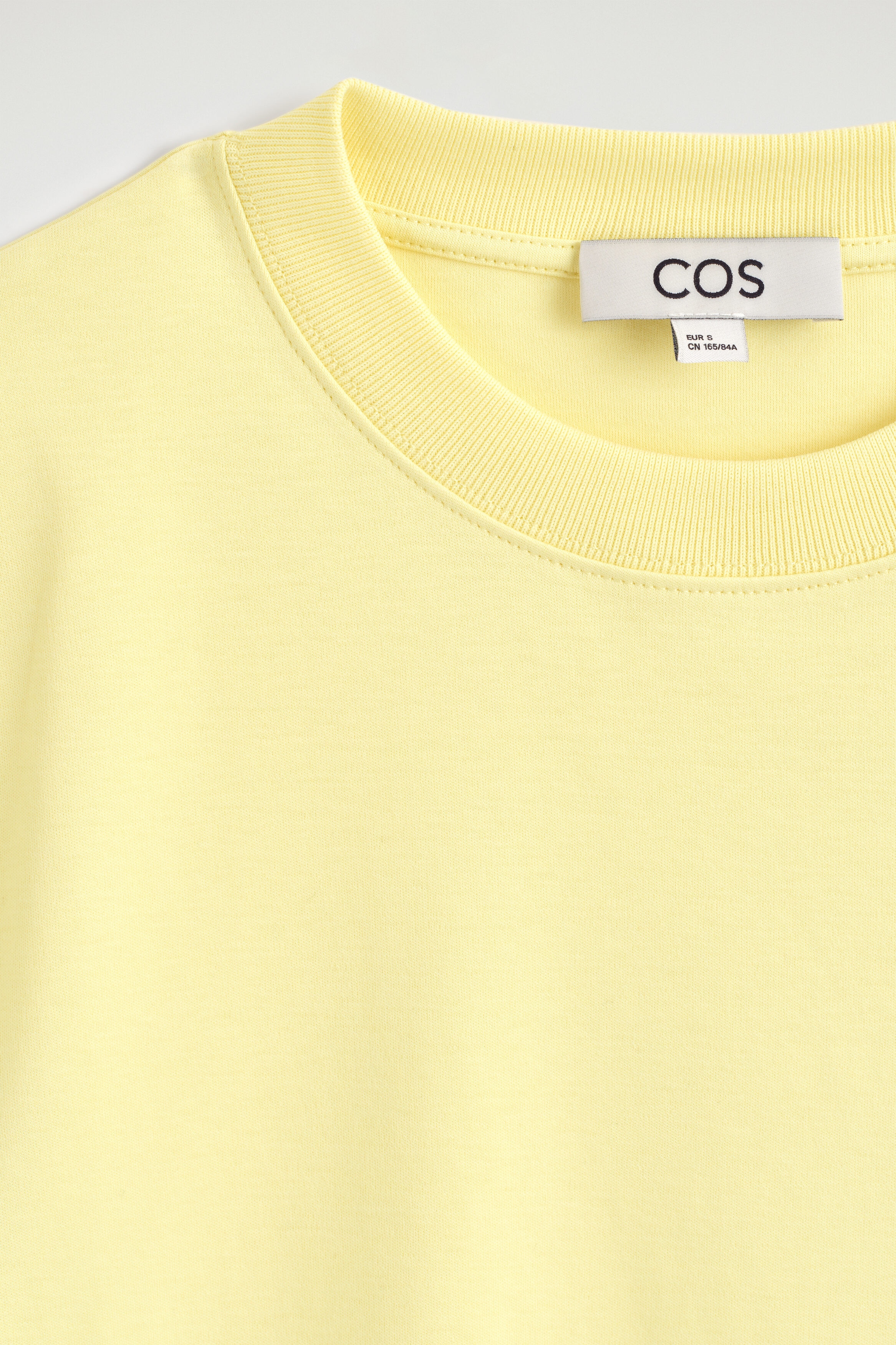CLEAN CUT T-SHIRT - YELLOW