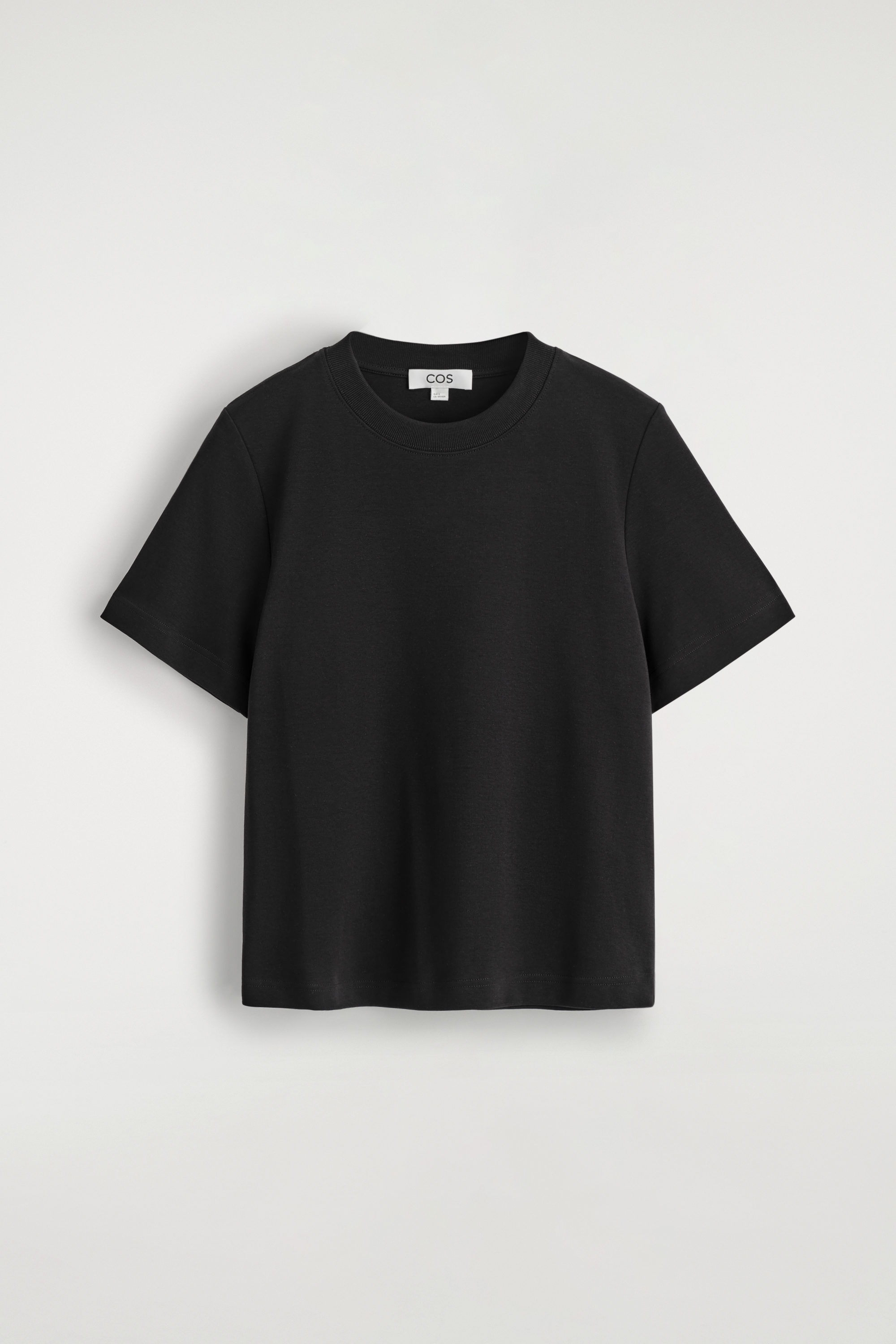 CLEAN CUT T-SHIRT - BLACK
