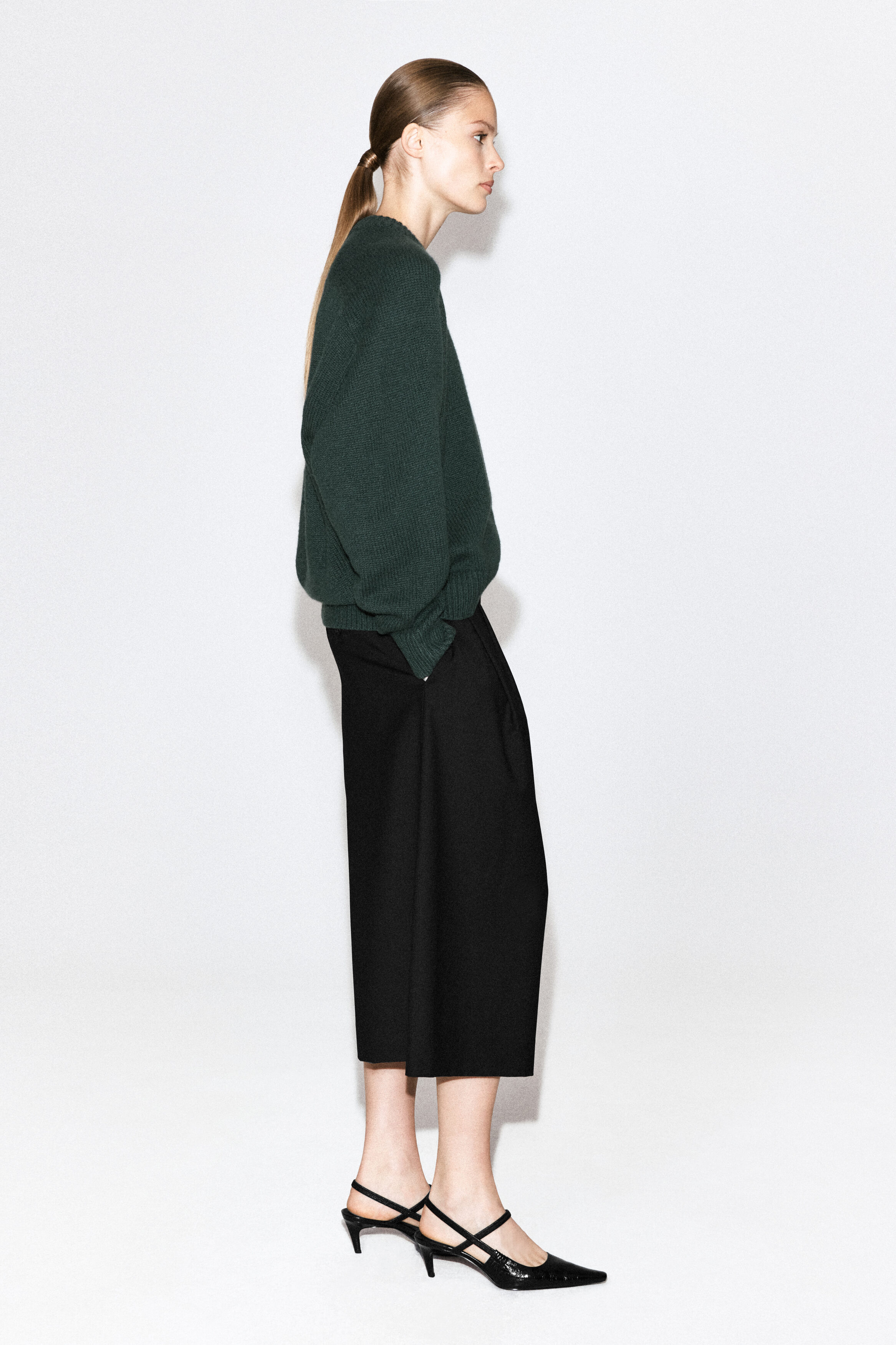 ROUNDED CASHMERE CREW-NECK JUMPER - DARK GREEN