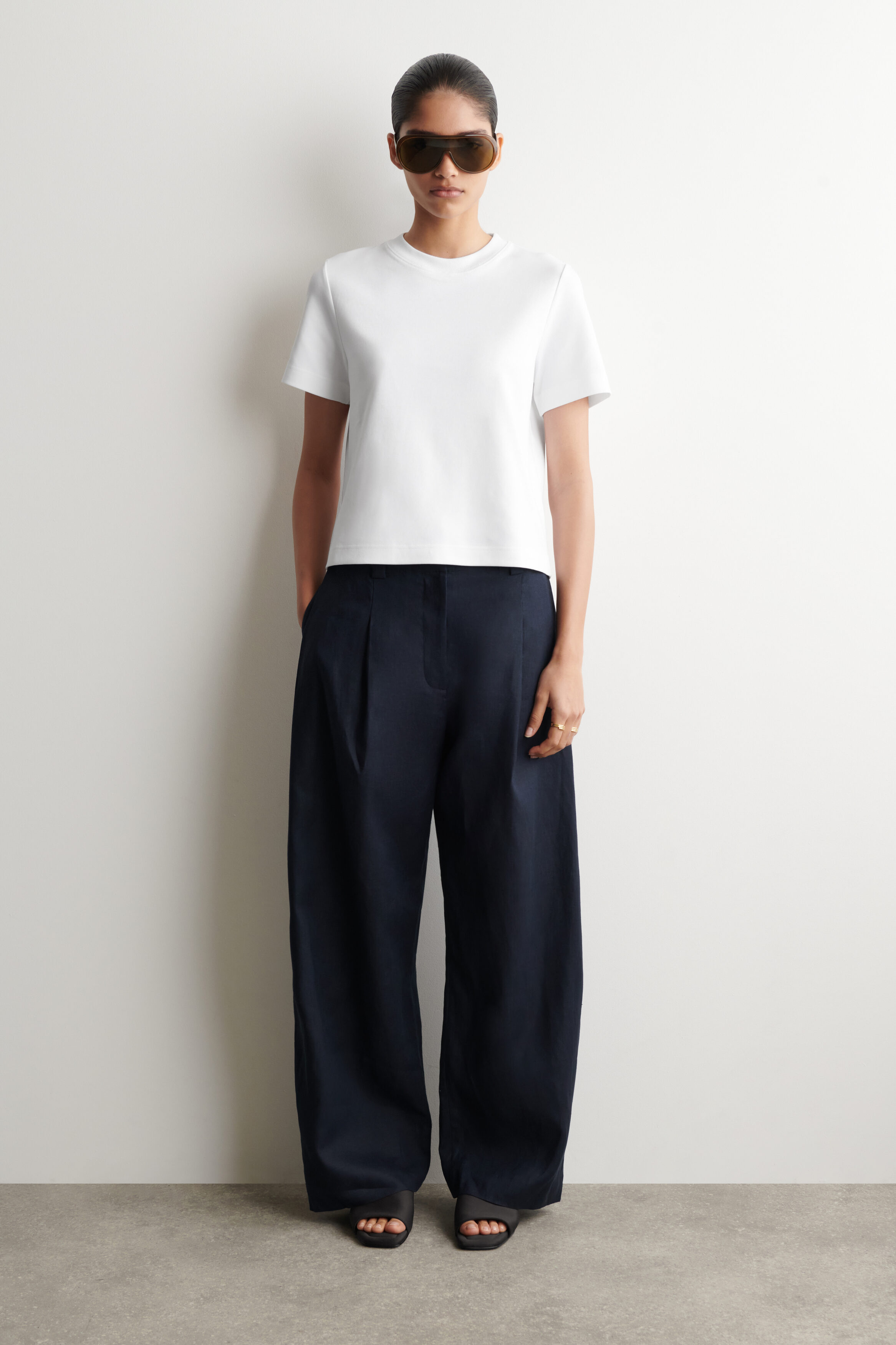 CLEAN CUT T-SHIRT - WHITE