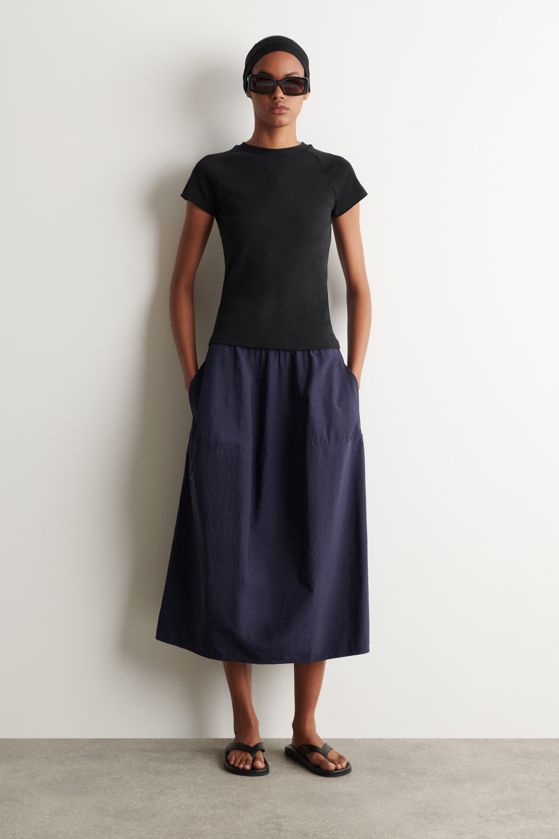 SCULPTED NYLON MIDI SKIRT - NAVY