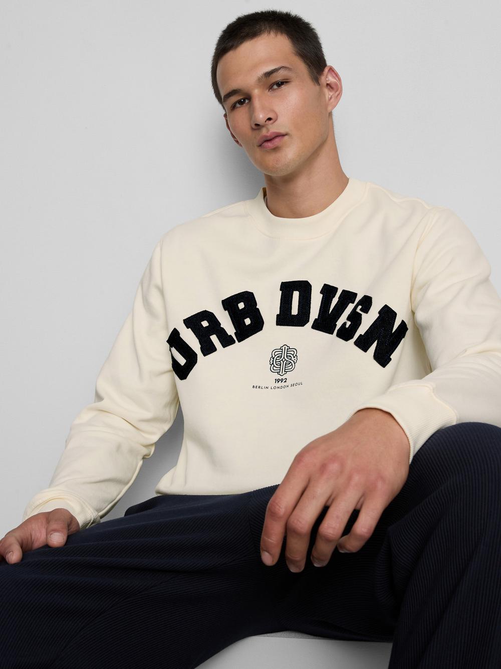 Varsity Graphic Sweatshirt - Ivory