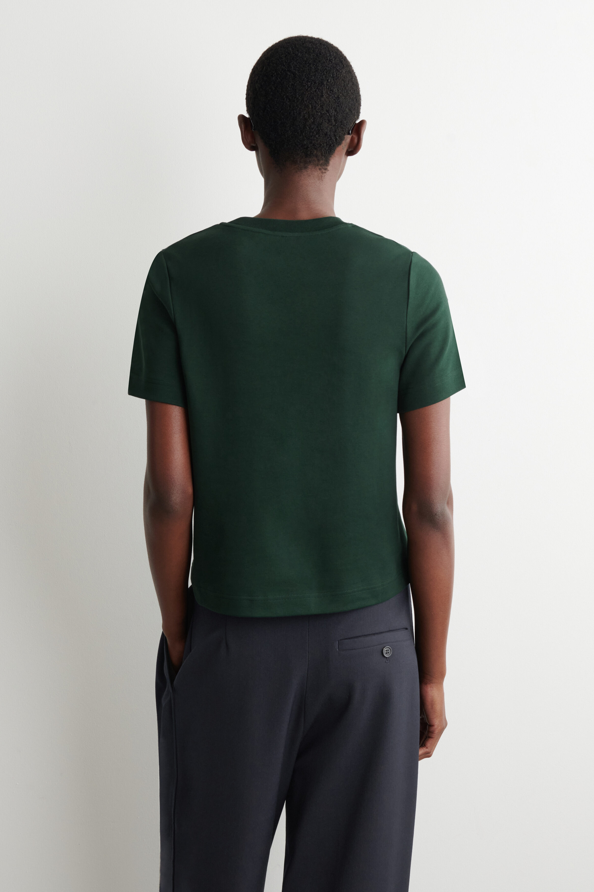 CLEAN CUT T-SHIRT - DARK GREEN