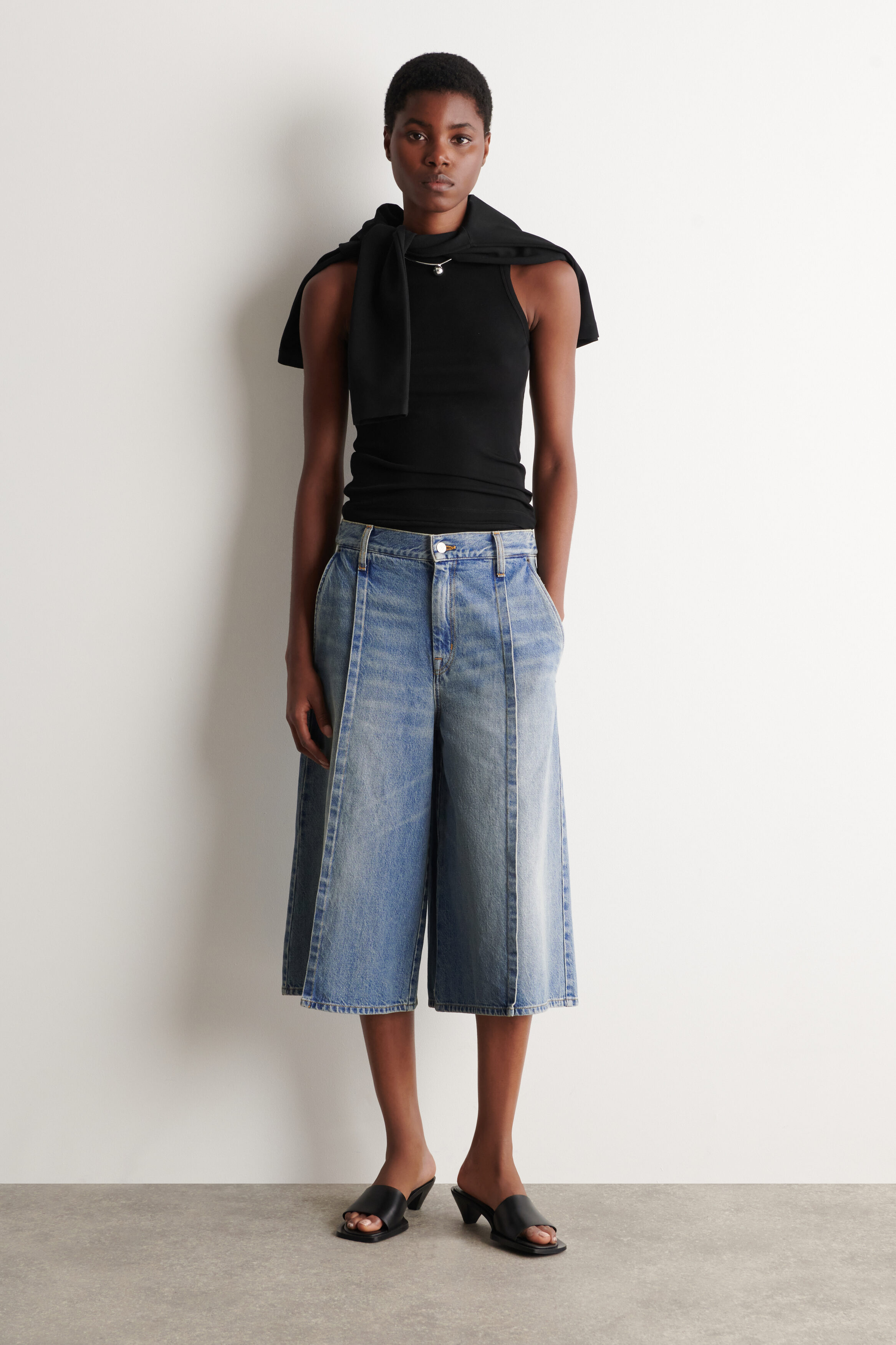 PINTUCKED DENIM CULOTTES - BLUE