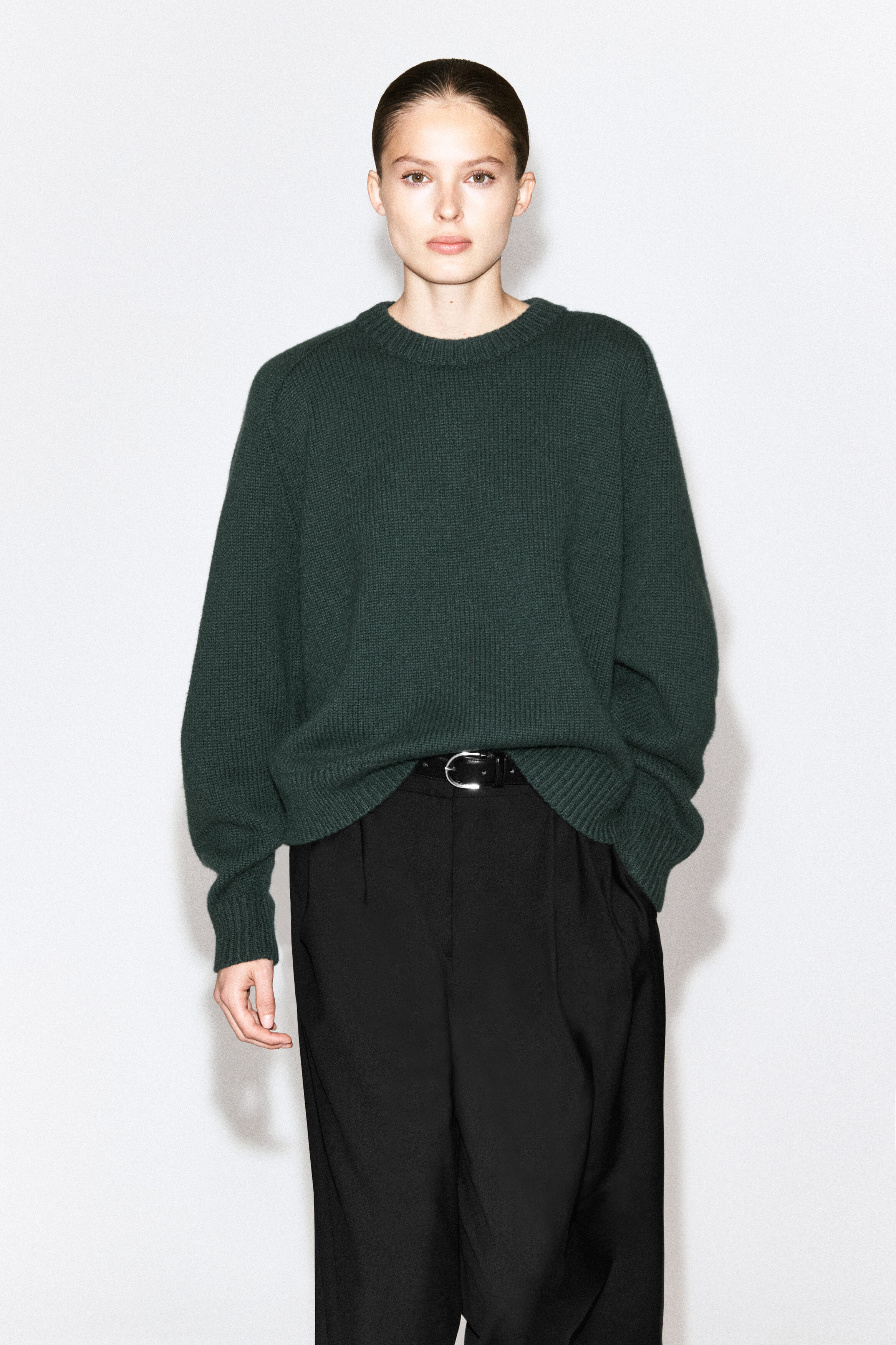 ROUNDED CASHMERE CREW-NECK JUMPER - DARK GREEN