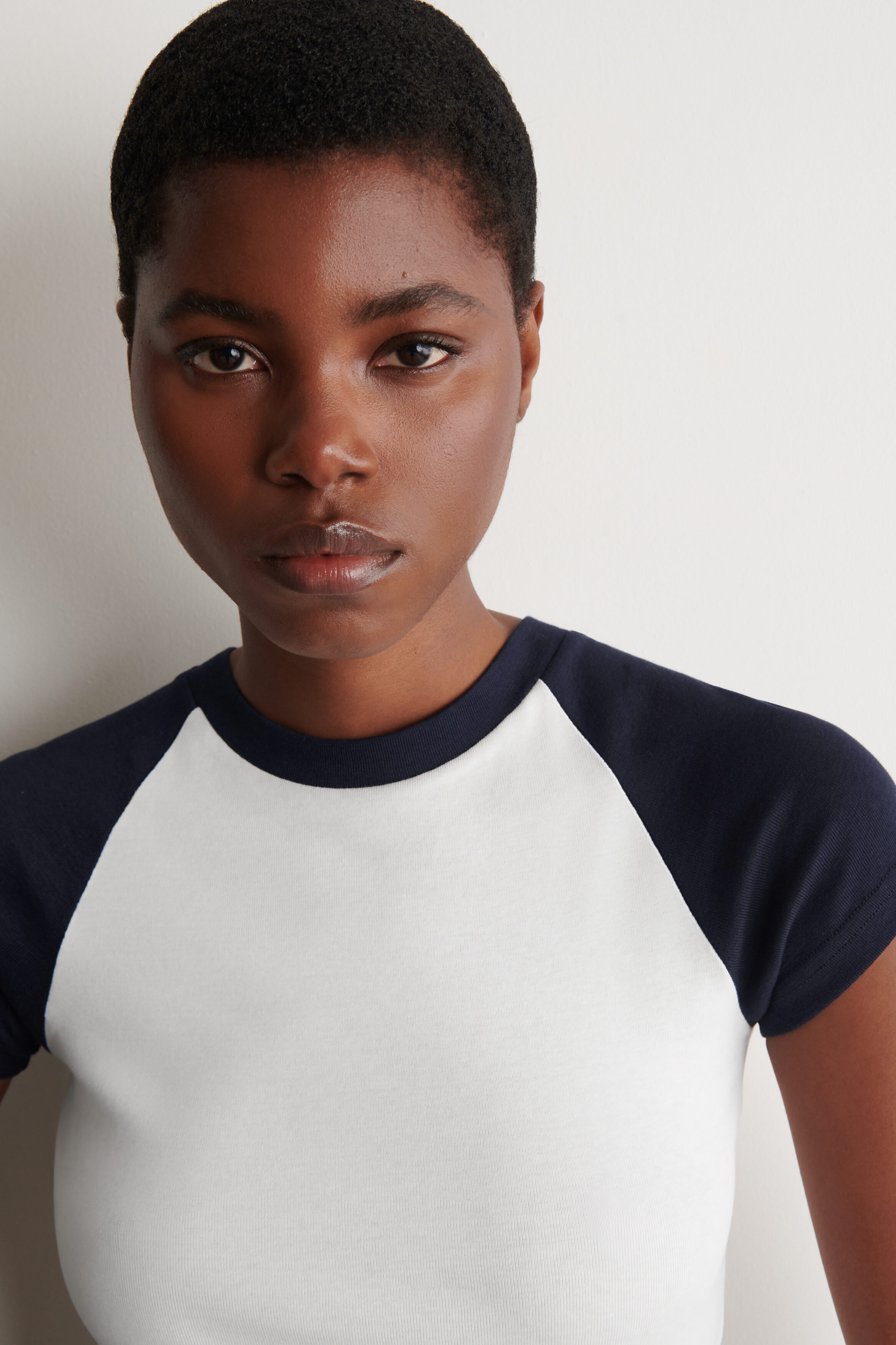 SLIM COTTON RAGLAN T-SHIRT - WHITE / NAVY