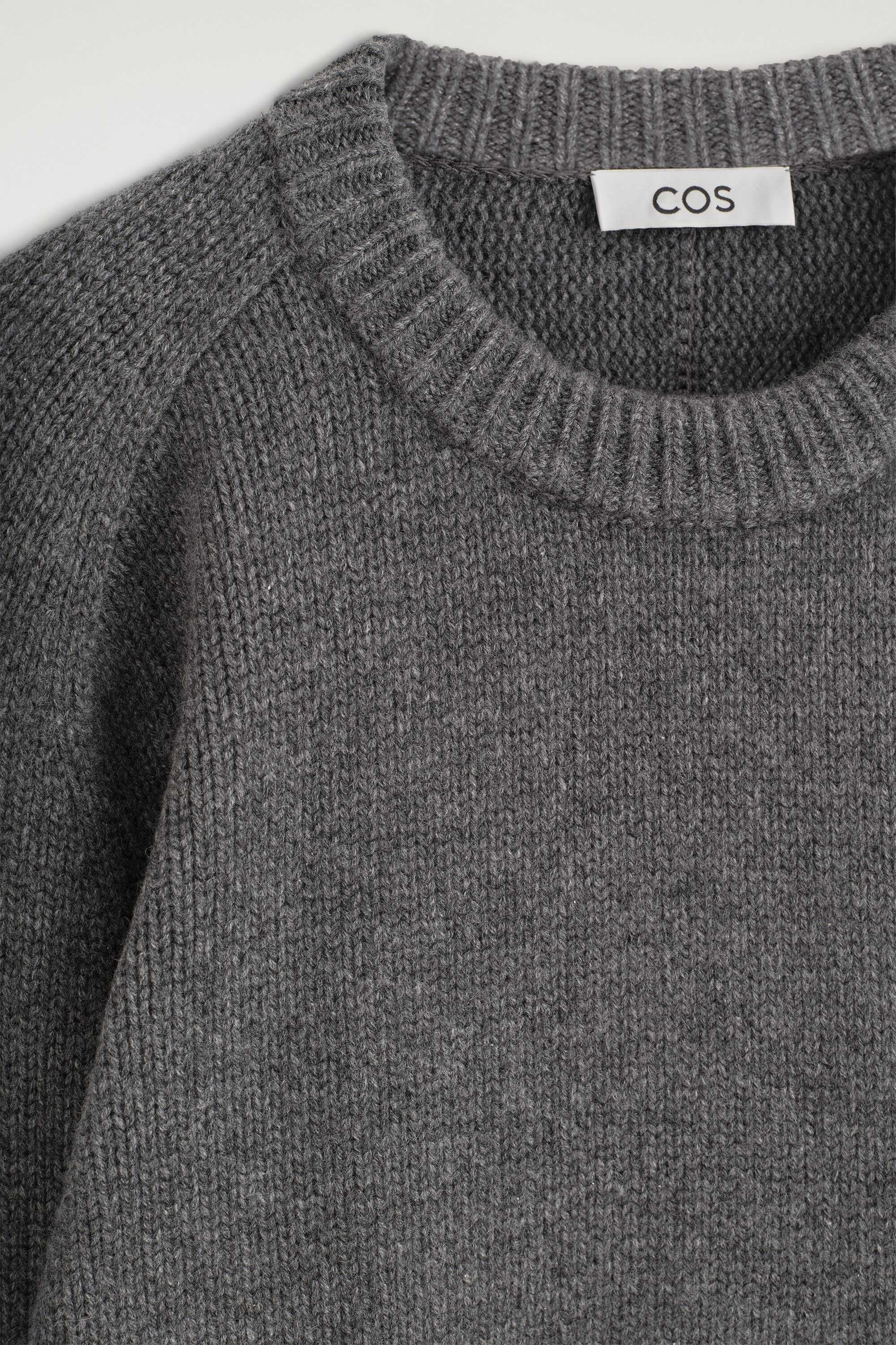 ROUNDED CASHMERE CREW-NECK JUMPER - GRAY MÉLANGE
