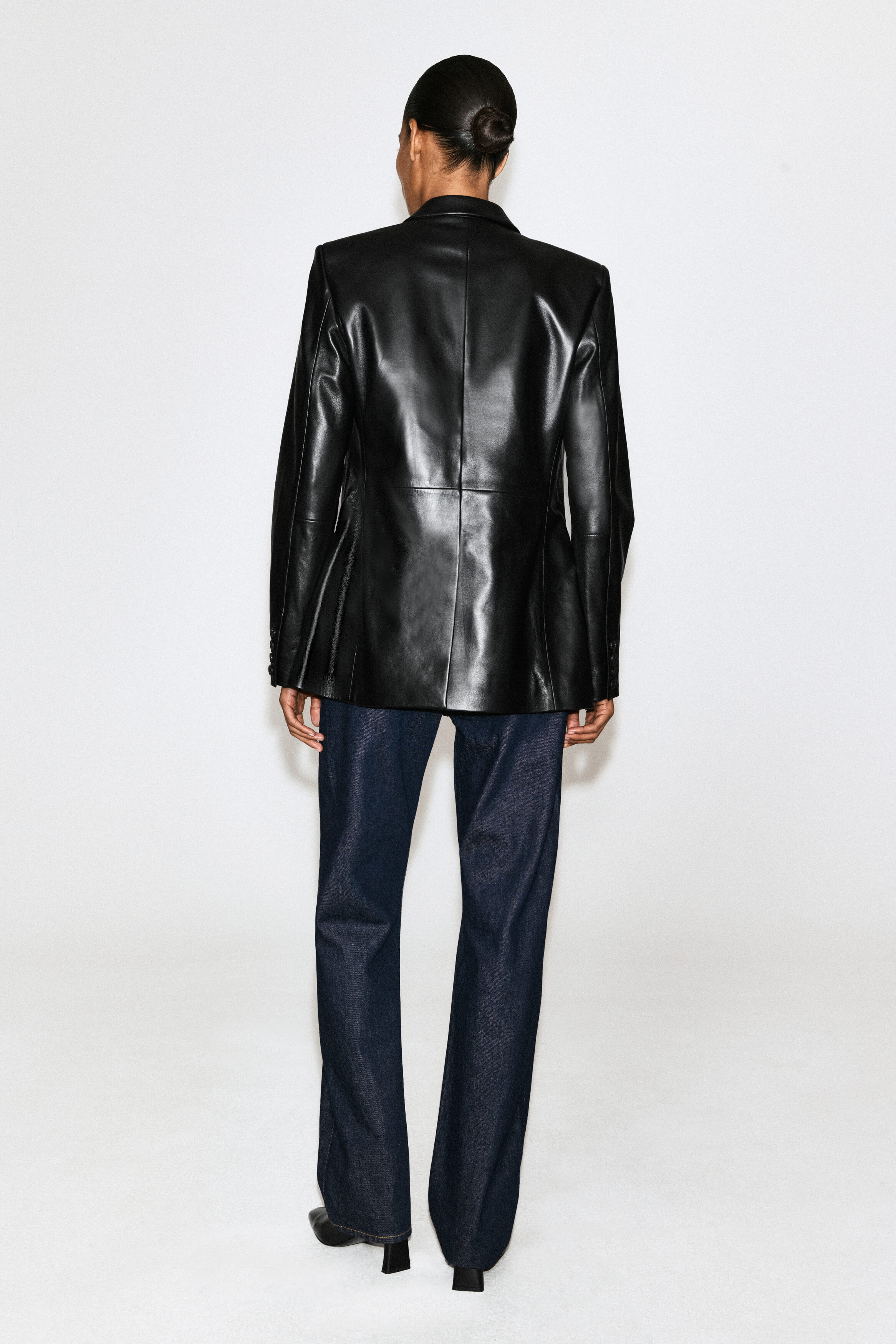 CHORD STRAIGHT-LEG JEANS - DARK INDIGO