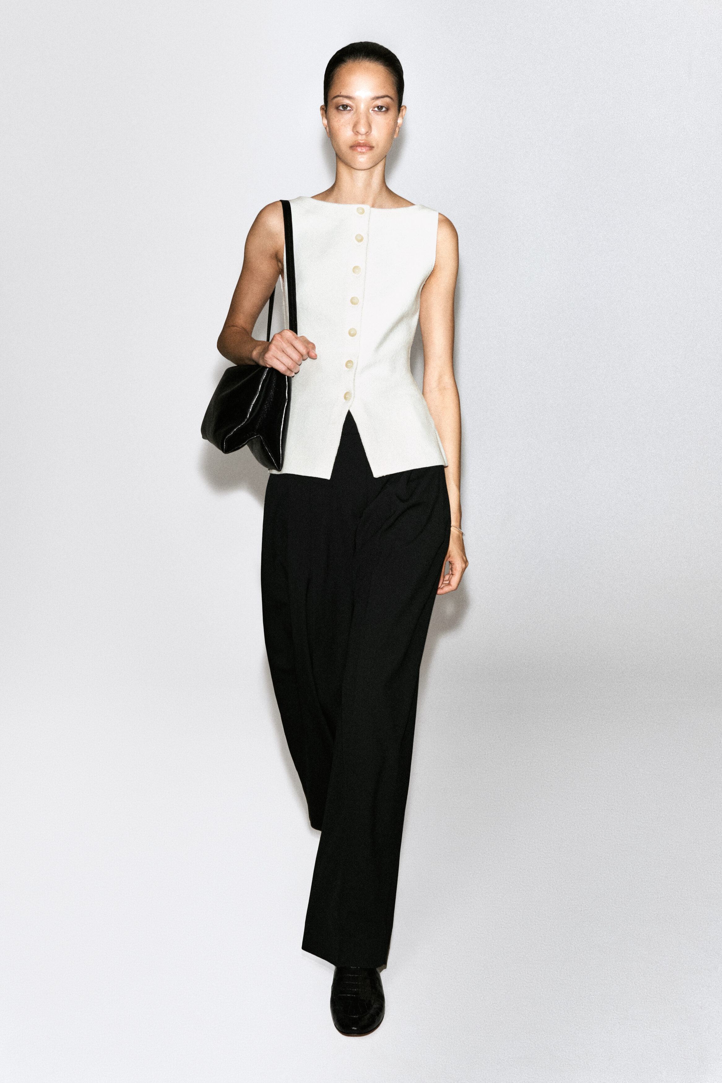 COTTON-BLEND CREPE VEST - WHITE