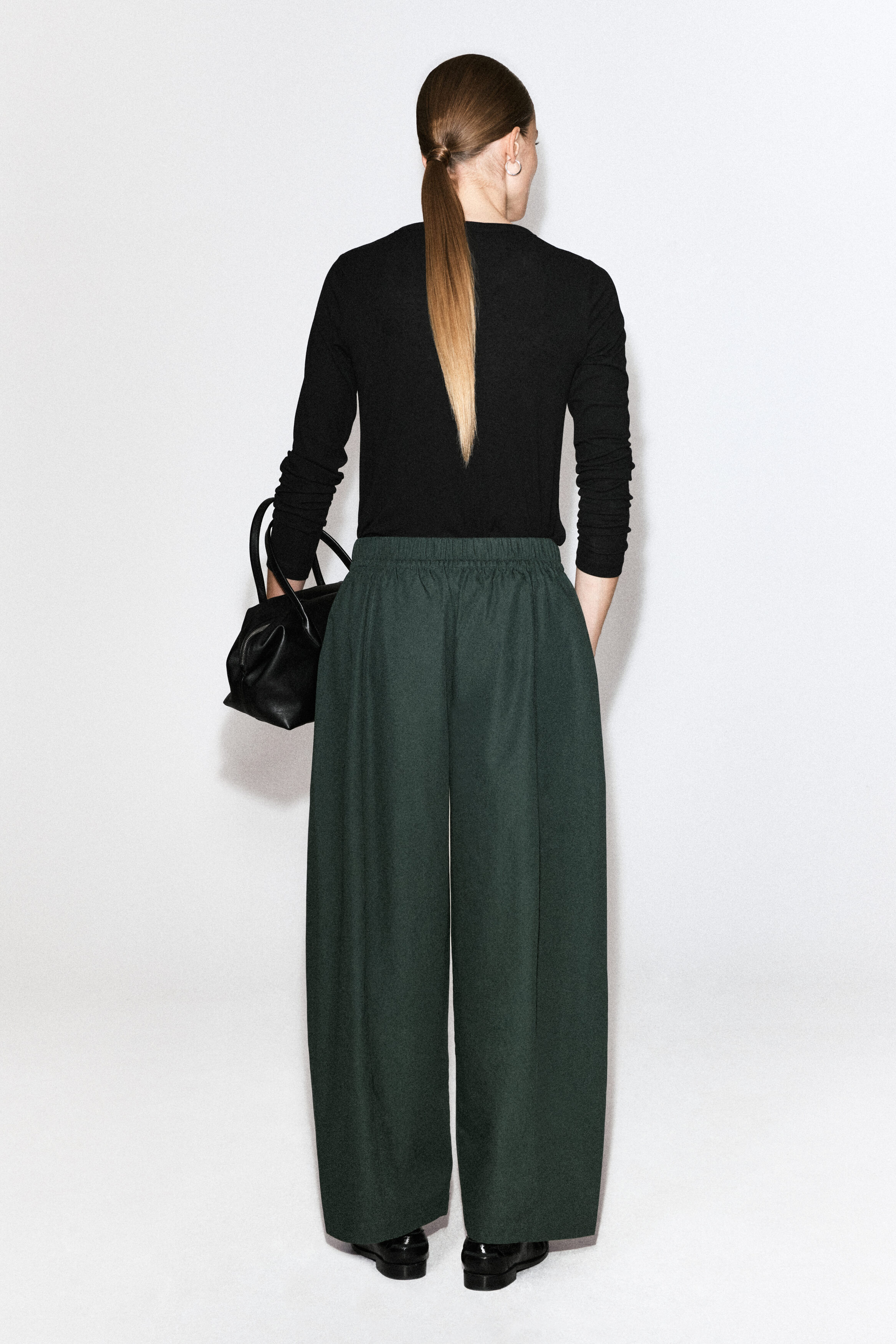 ELASTICATED BARREL-LEG PANTS - DARK GREEN