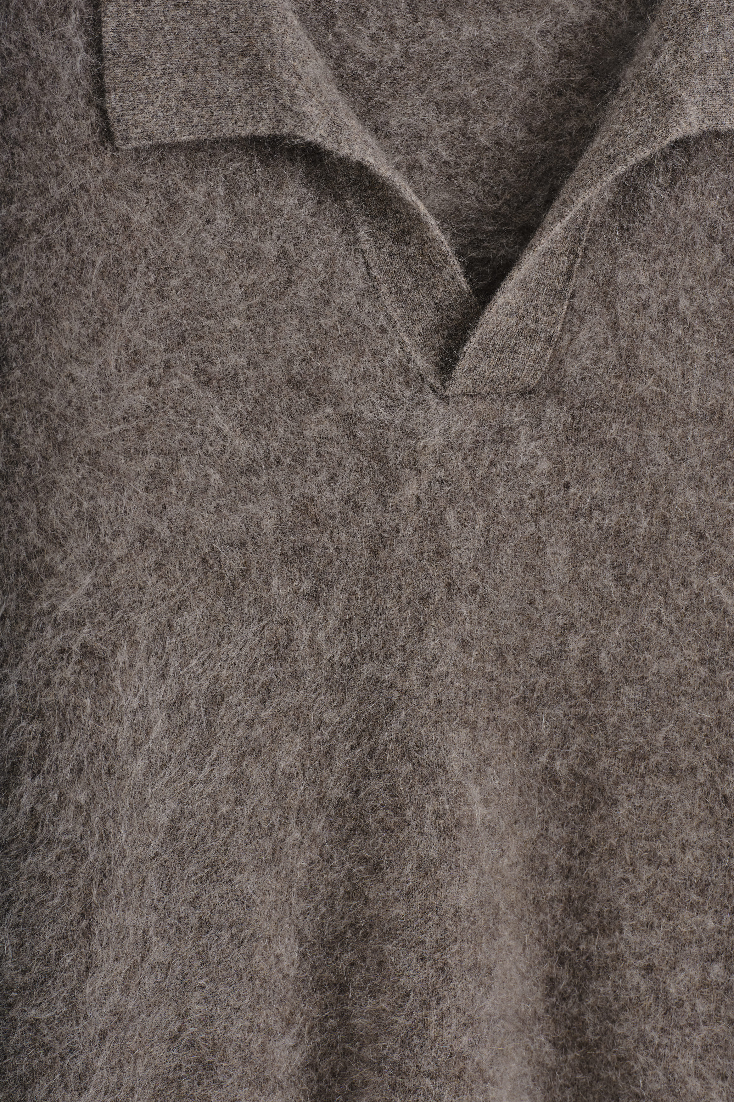 BRUSHED-CASHMERE POLO SWEATER - STONE
