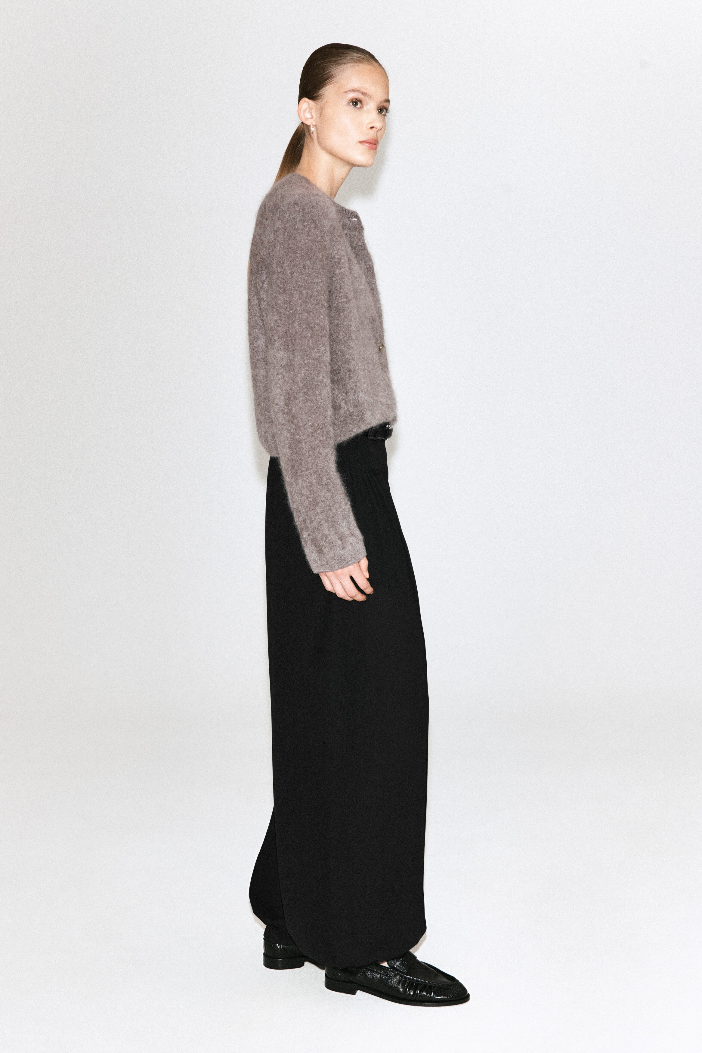 BRUSHED-CASHMERE CREW-NECK CARDIGAN - DARK BEIGE