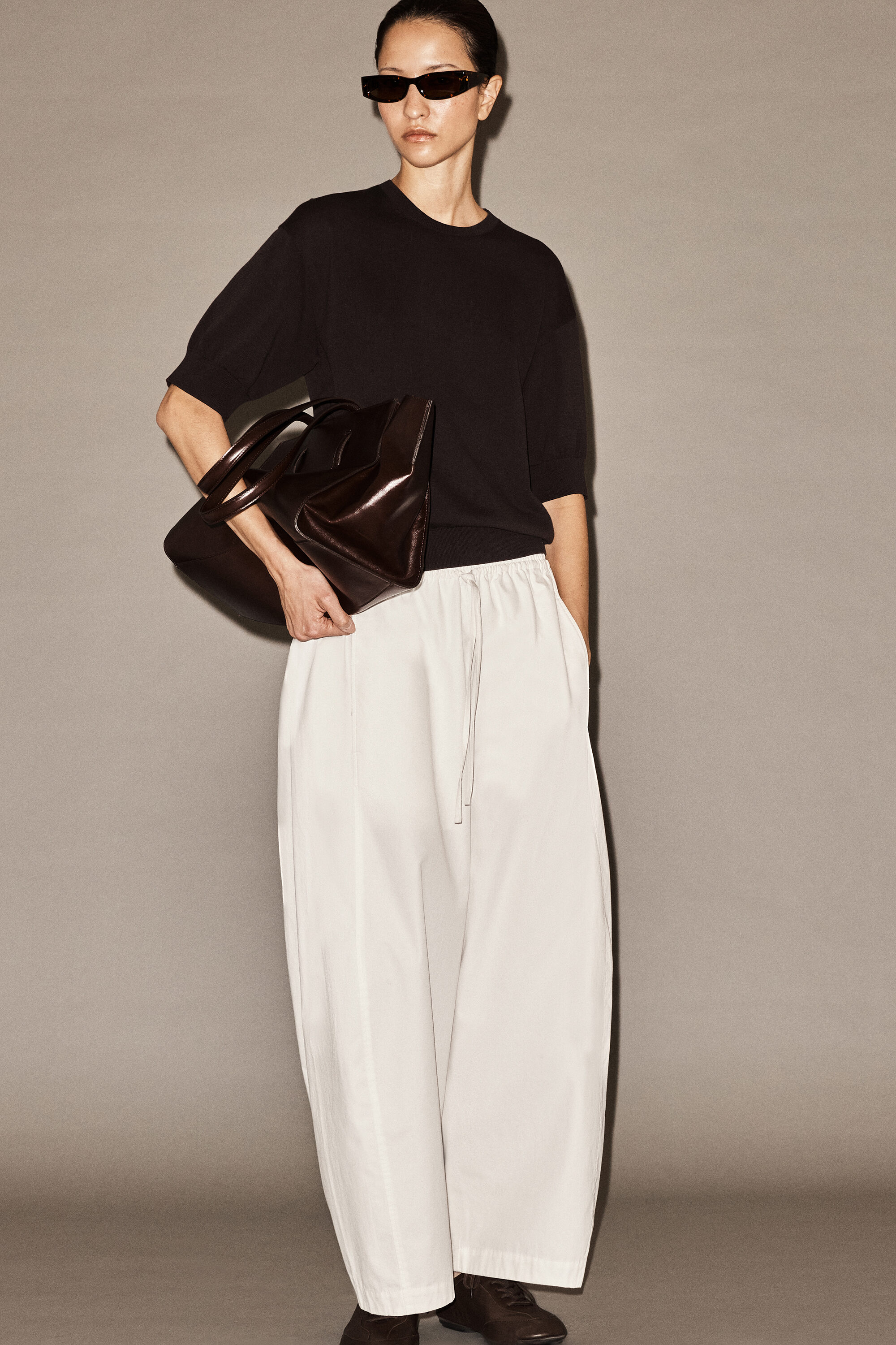 ELASTICATED BARREL-LEG PANTS - WHITE