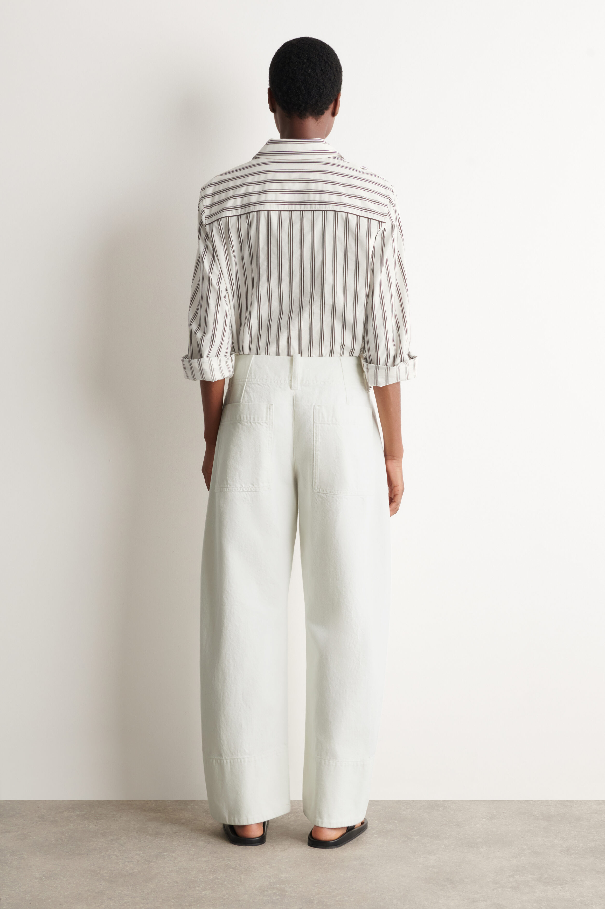 DENIM BARREL-LEG PANTS - WHITE