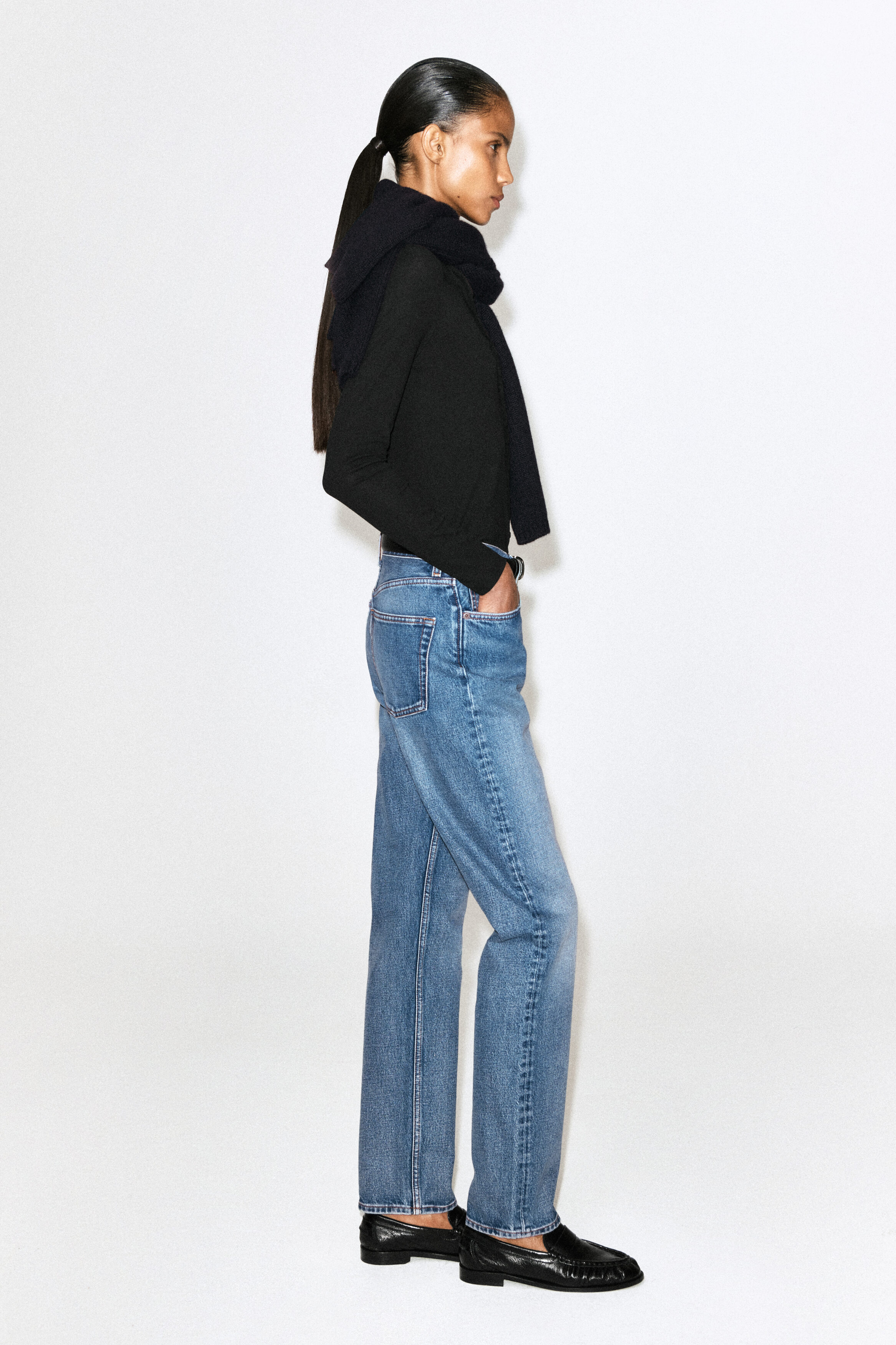 PIPELINE SLIM-LEG JEANS - BLUE