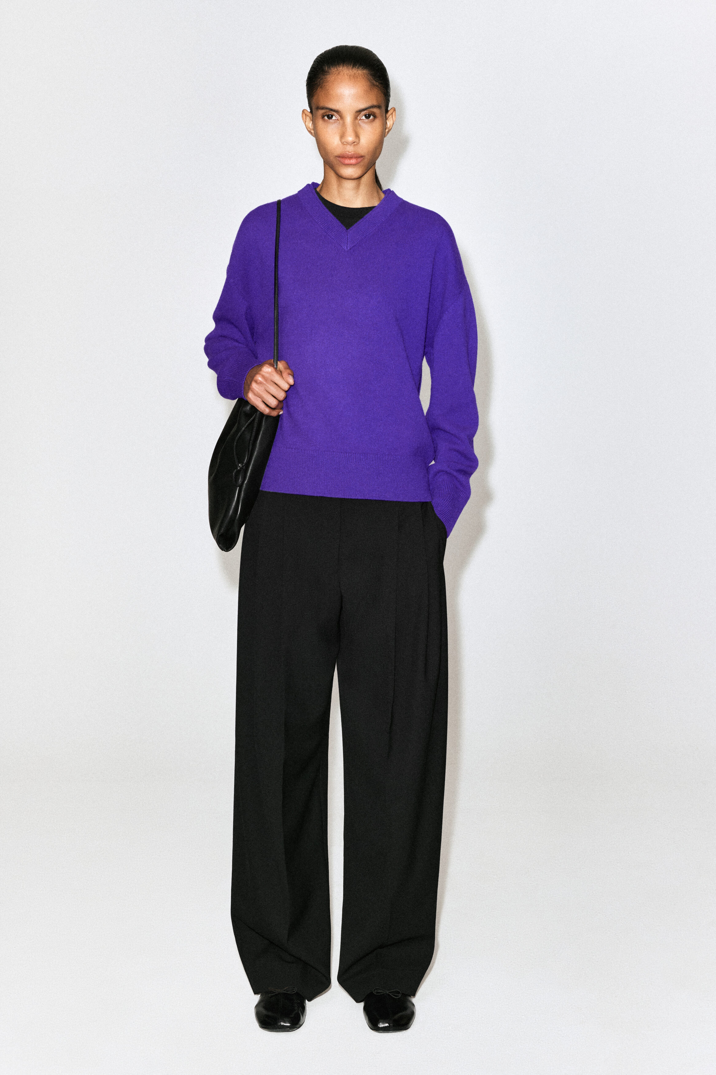 MERINO WOOL LAYERED V-NECK SWEATER - PURPLE