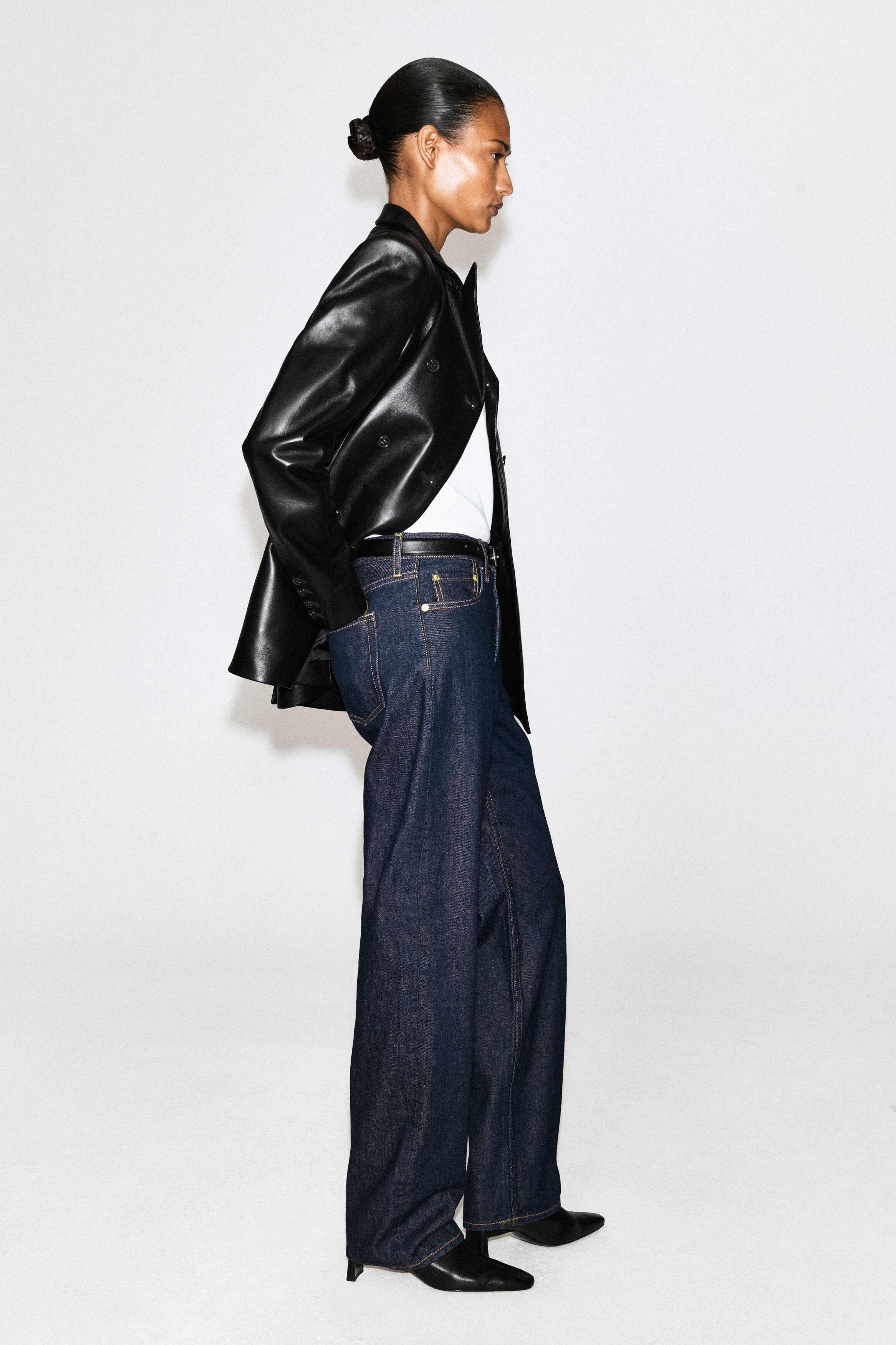 CHORD STRAIGHT-LEG JEANS - DARK INDIGO