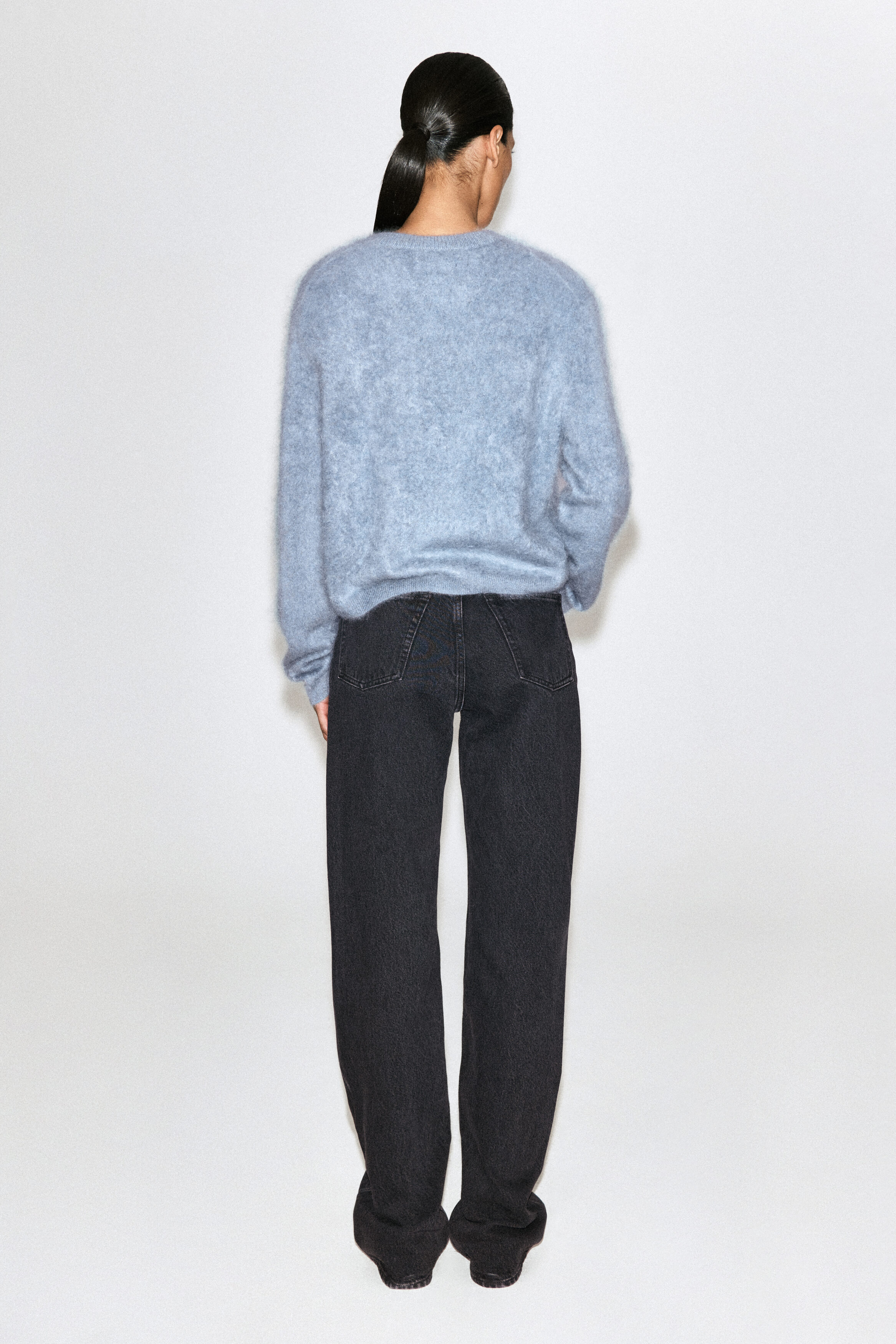 BRUSHED-CASHMERE CREW-NECK CARDIGAN - BLUE