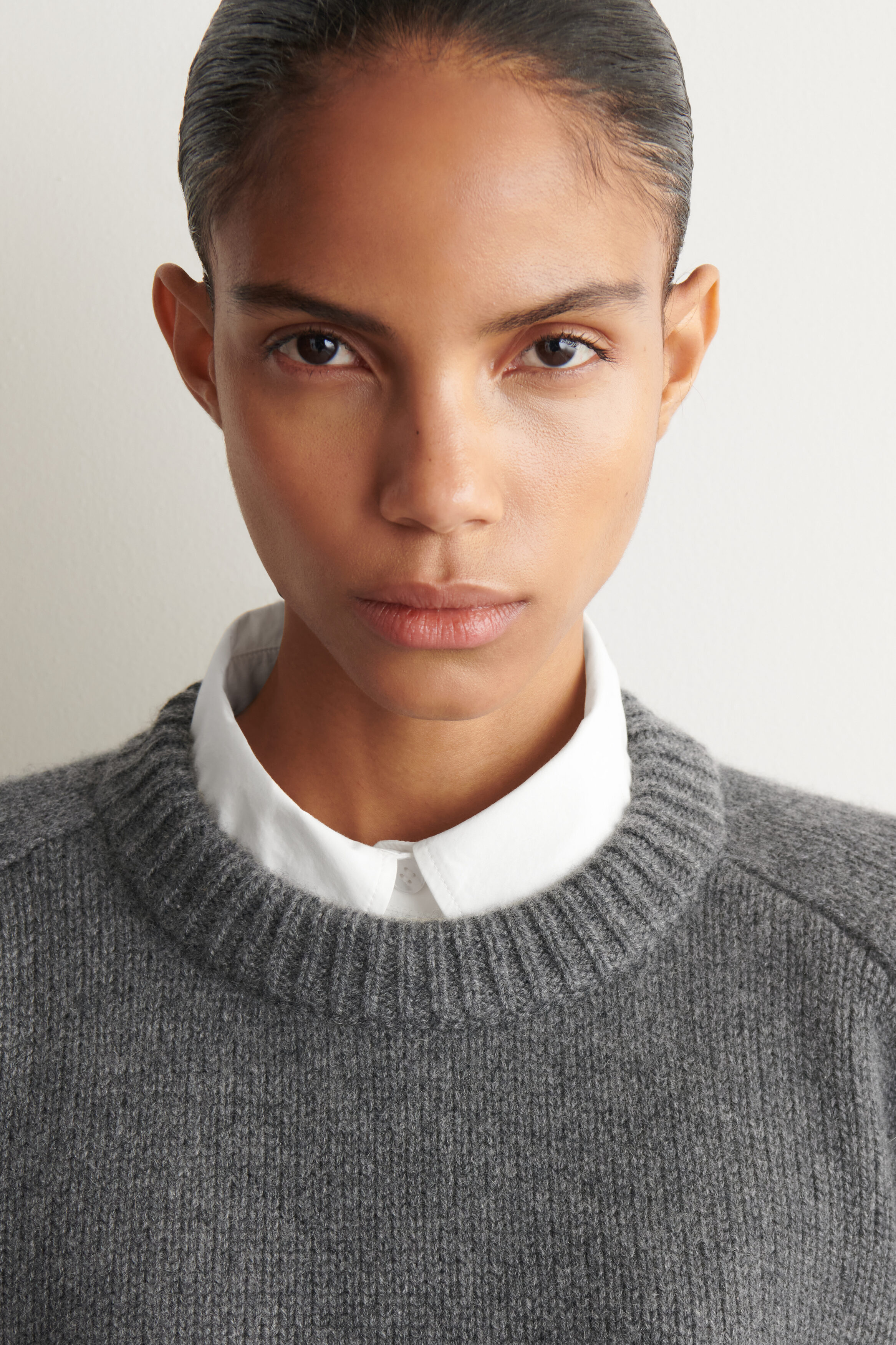 ROUNDED CASHMERE CREW-NECK JUMPER - GRAY MÉLANGE