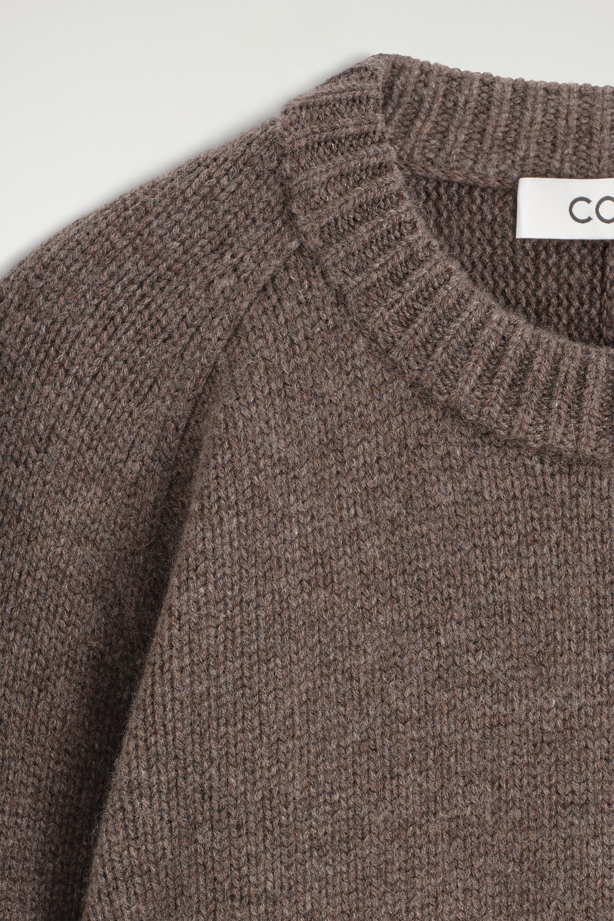 ROUNDED CASHMERE CREW-NECK JUMPER - BROWN MÉLANGE