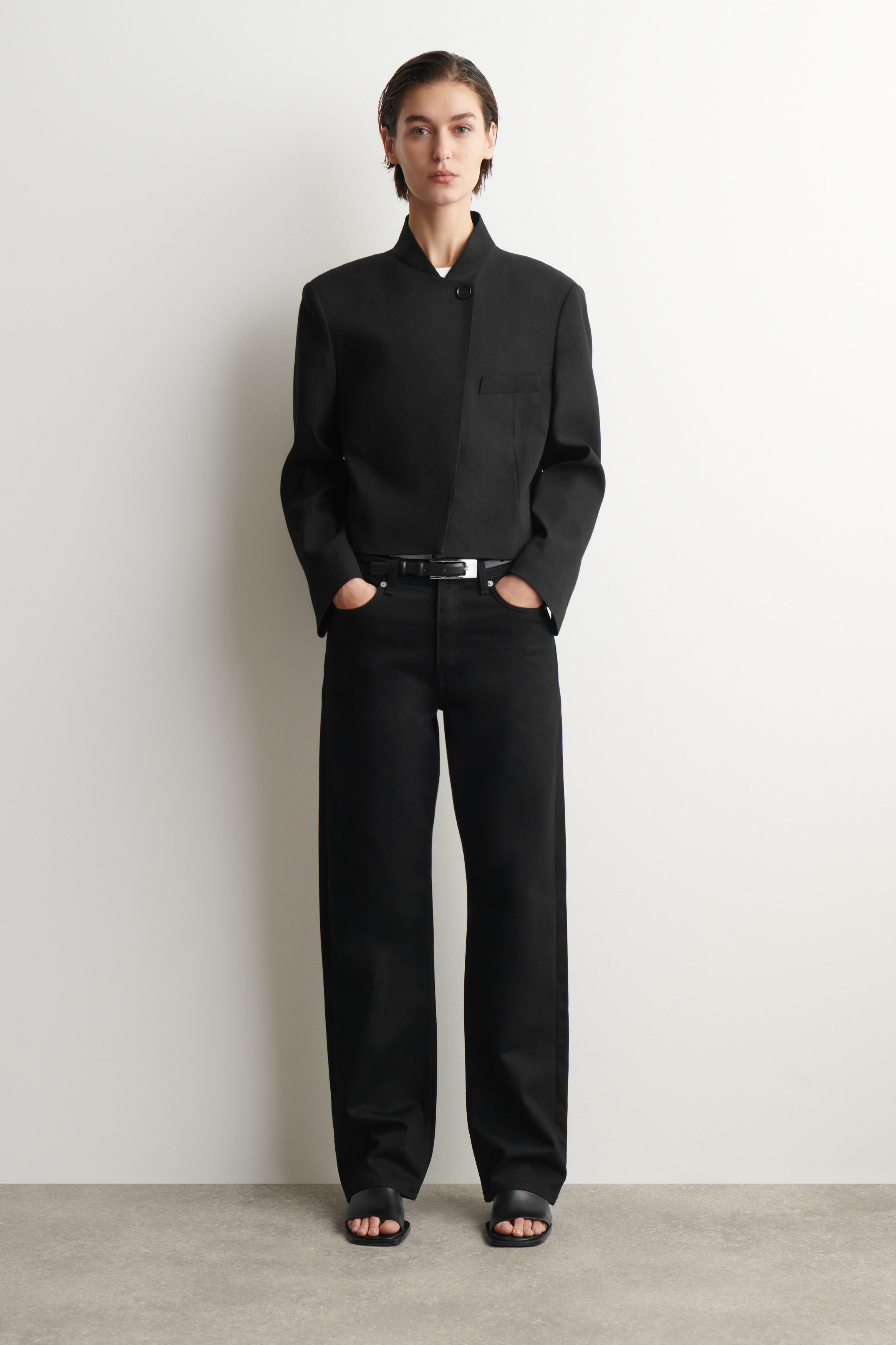 CHORD STRAIGHT-LEG JEANS - BLACK