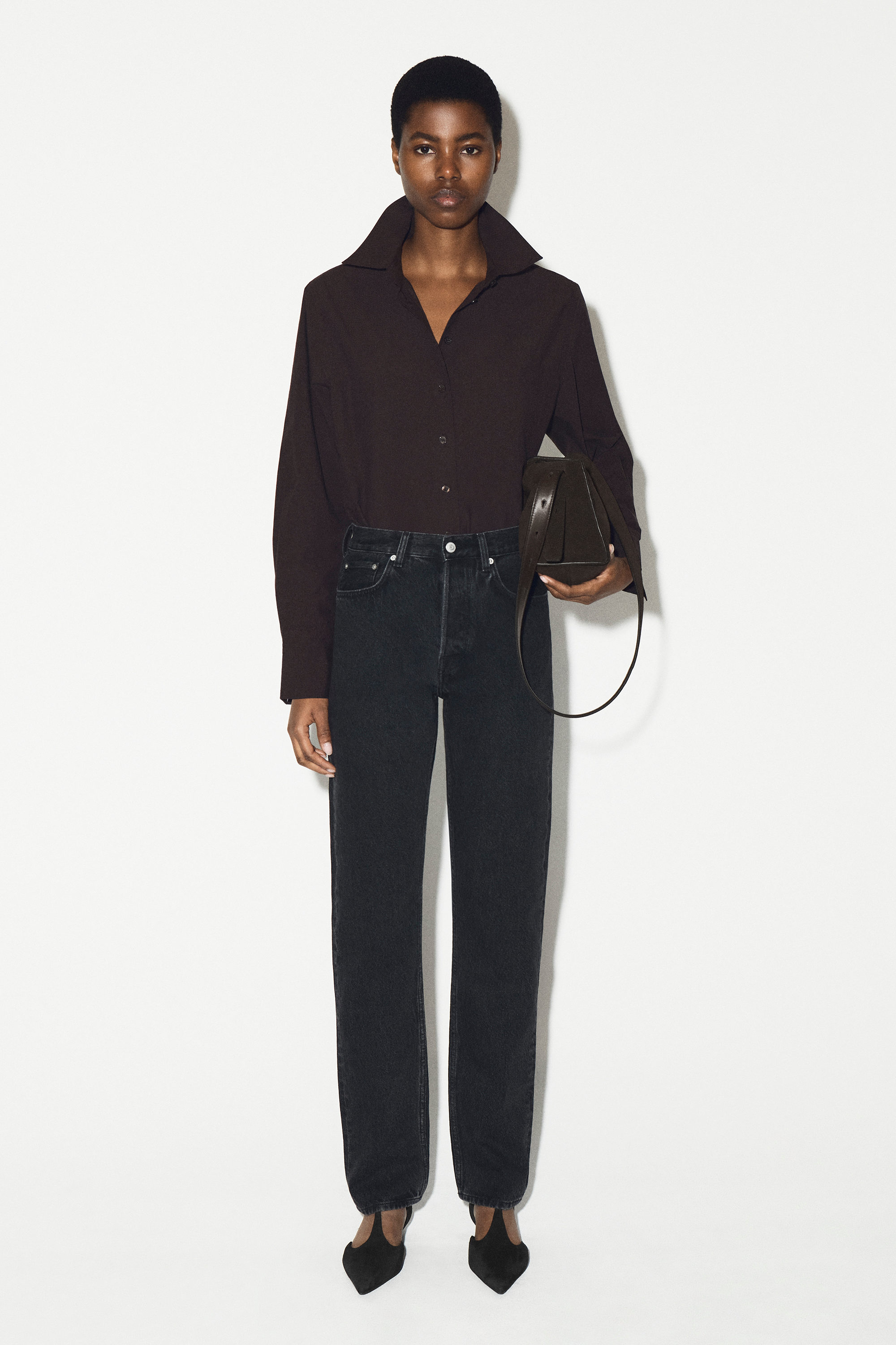PIPELINE SLIM-LEG JEANS - BLACK
