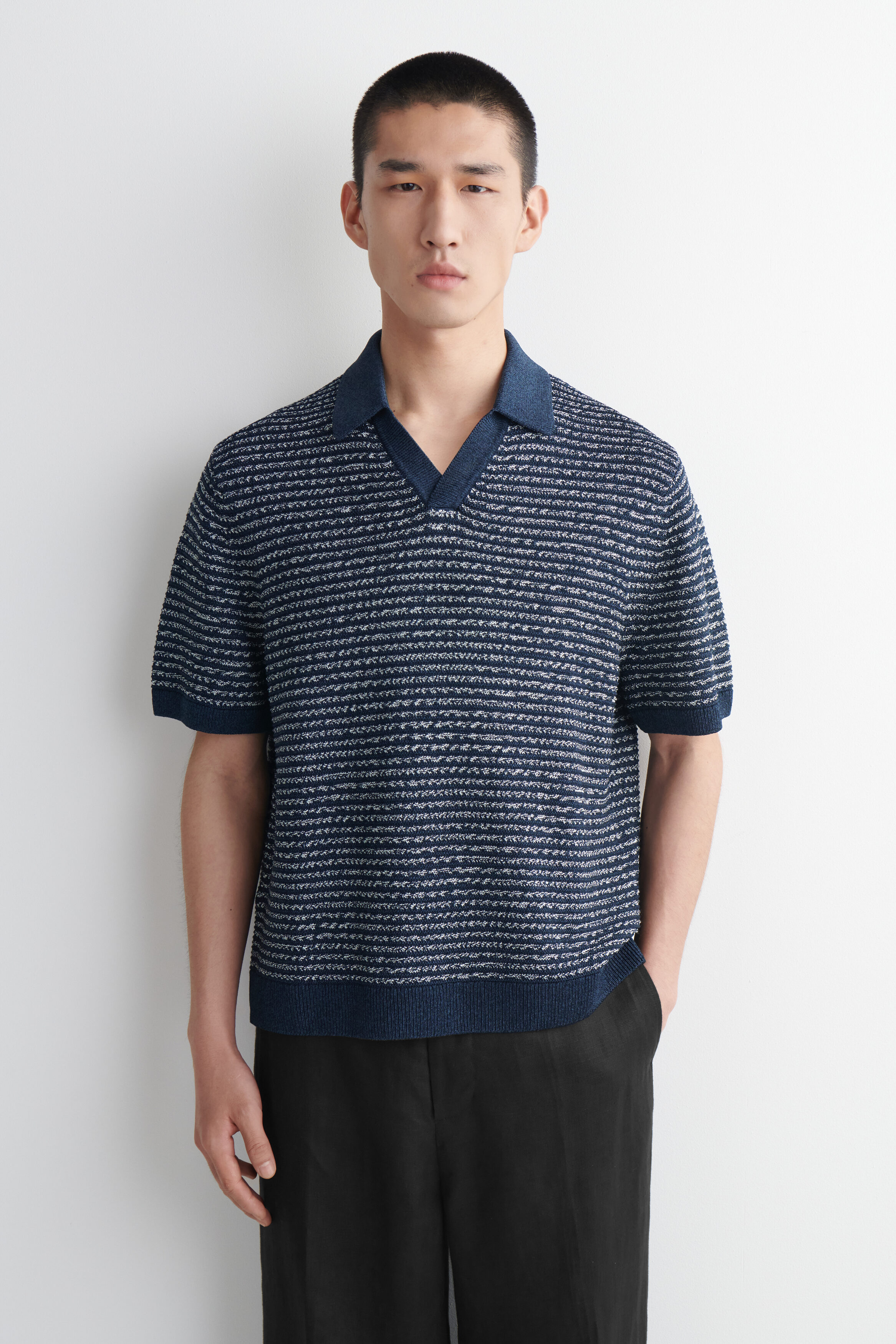OPEN-KNIT POLO SHIRT - NAVY / WHITE / STRIPED